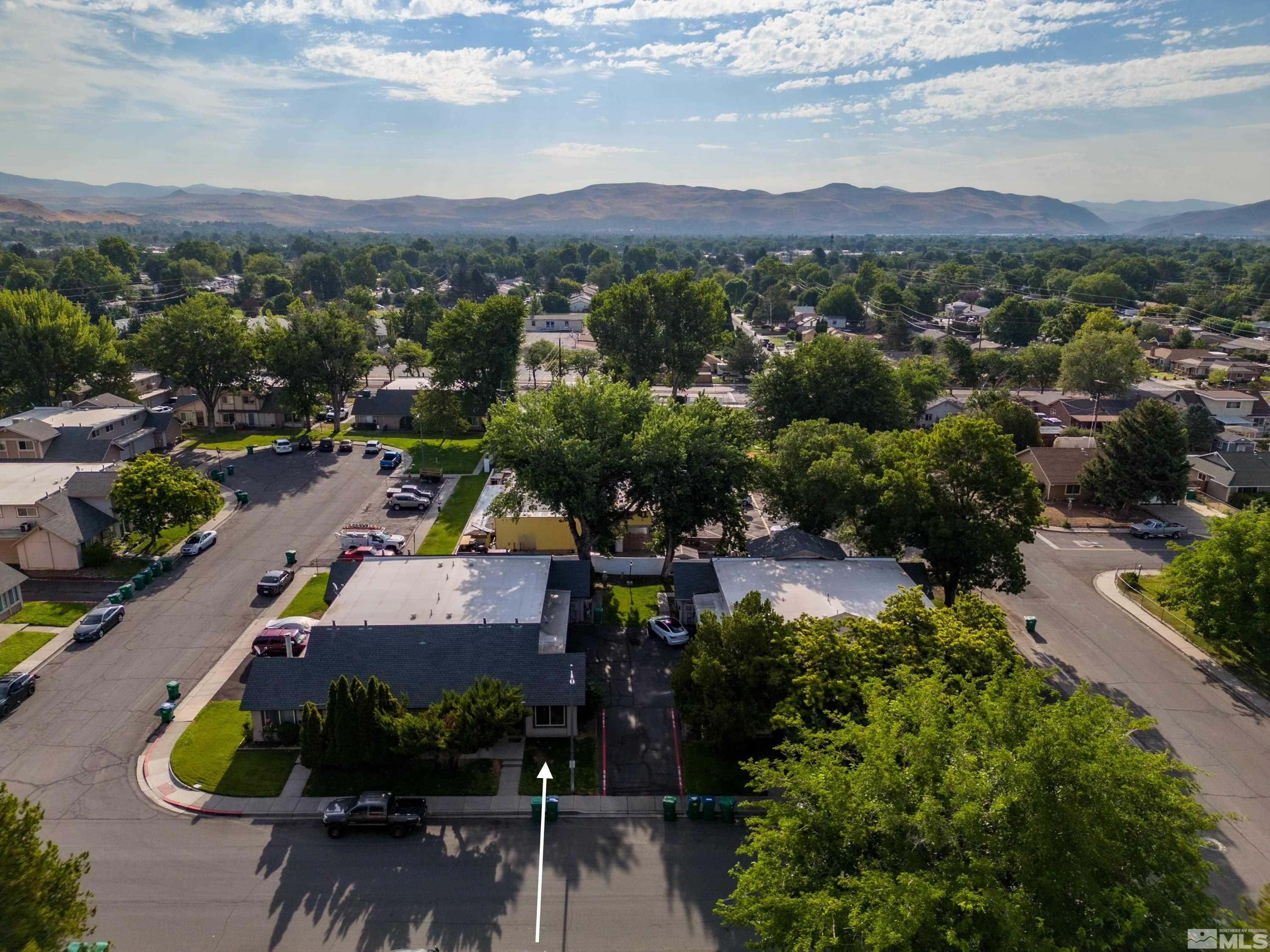 Photo #2: 240009877 Listing 