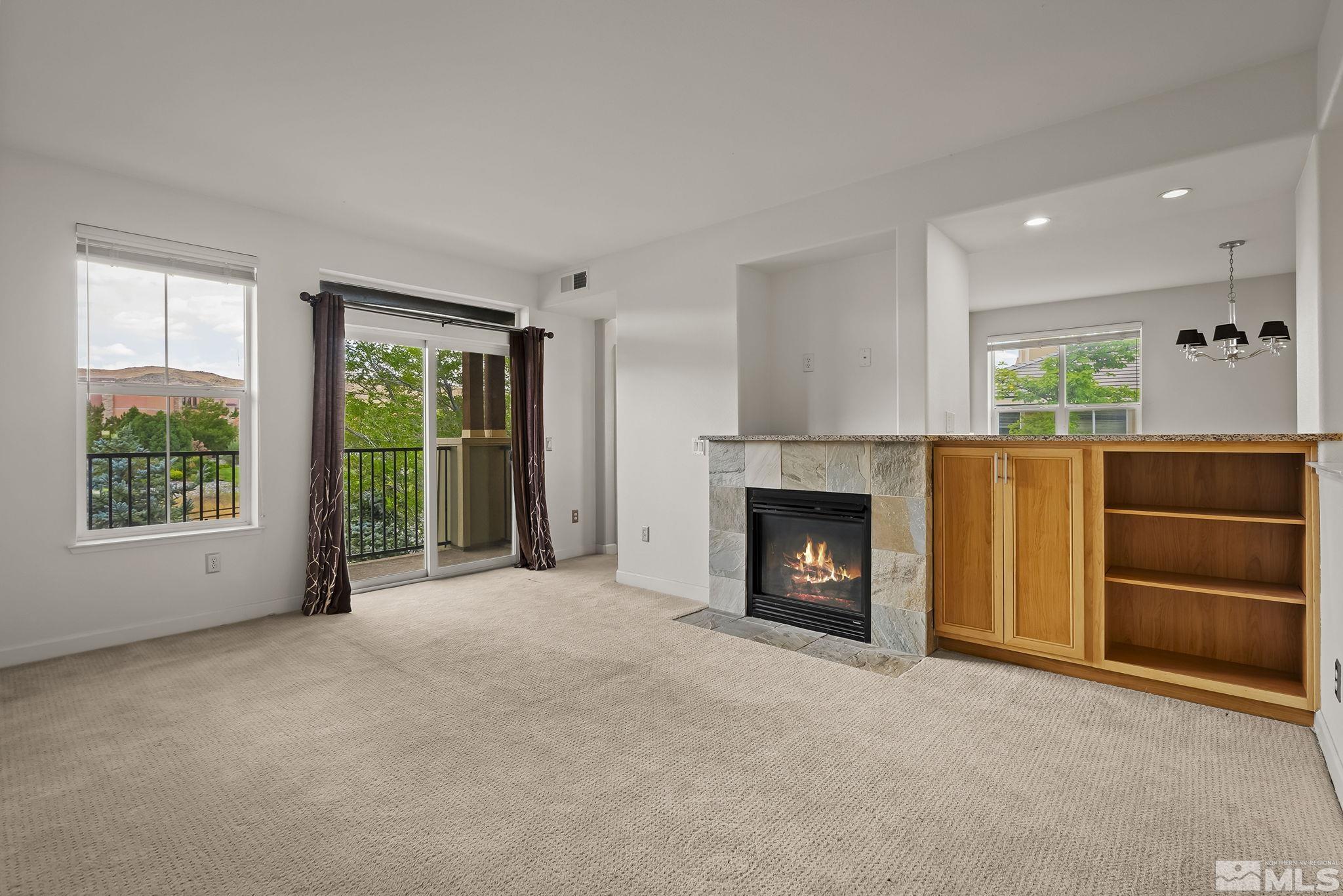 Photo #3: 240009912 Listing 