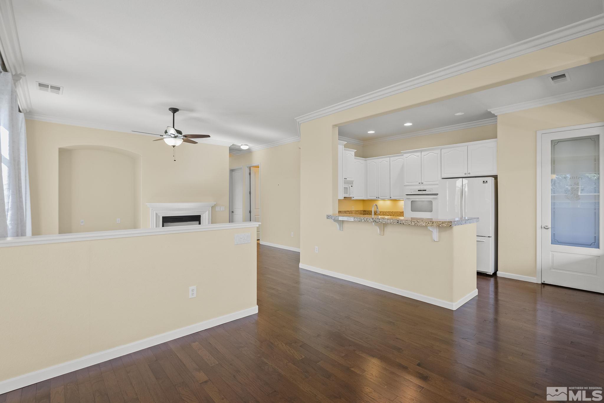 Photo #2: 240010077 Listing 