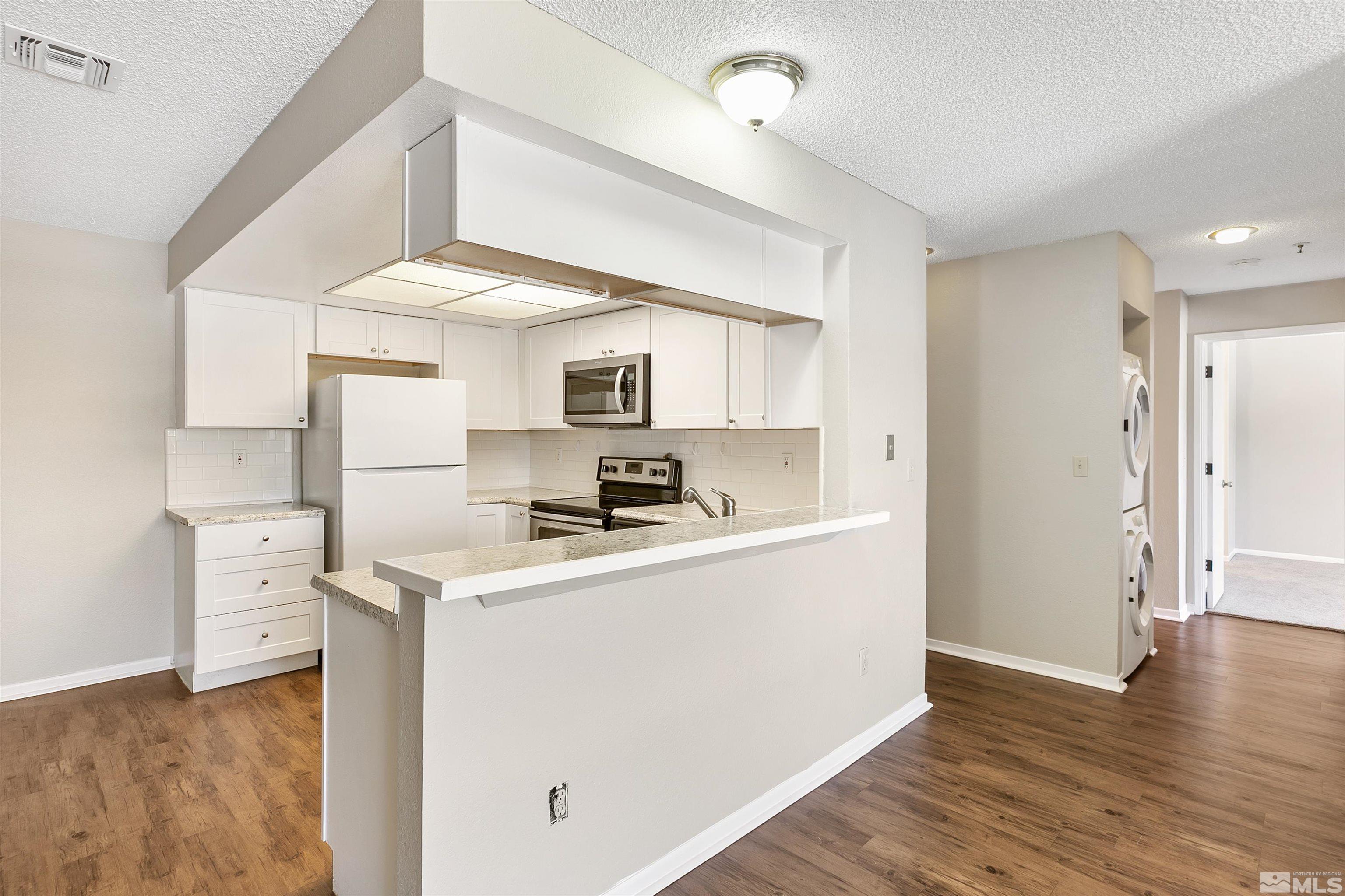Photo #3: 240010107 Listing 