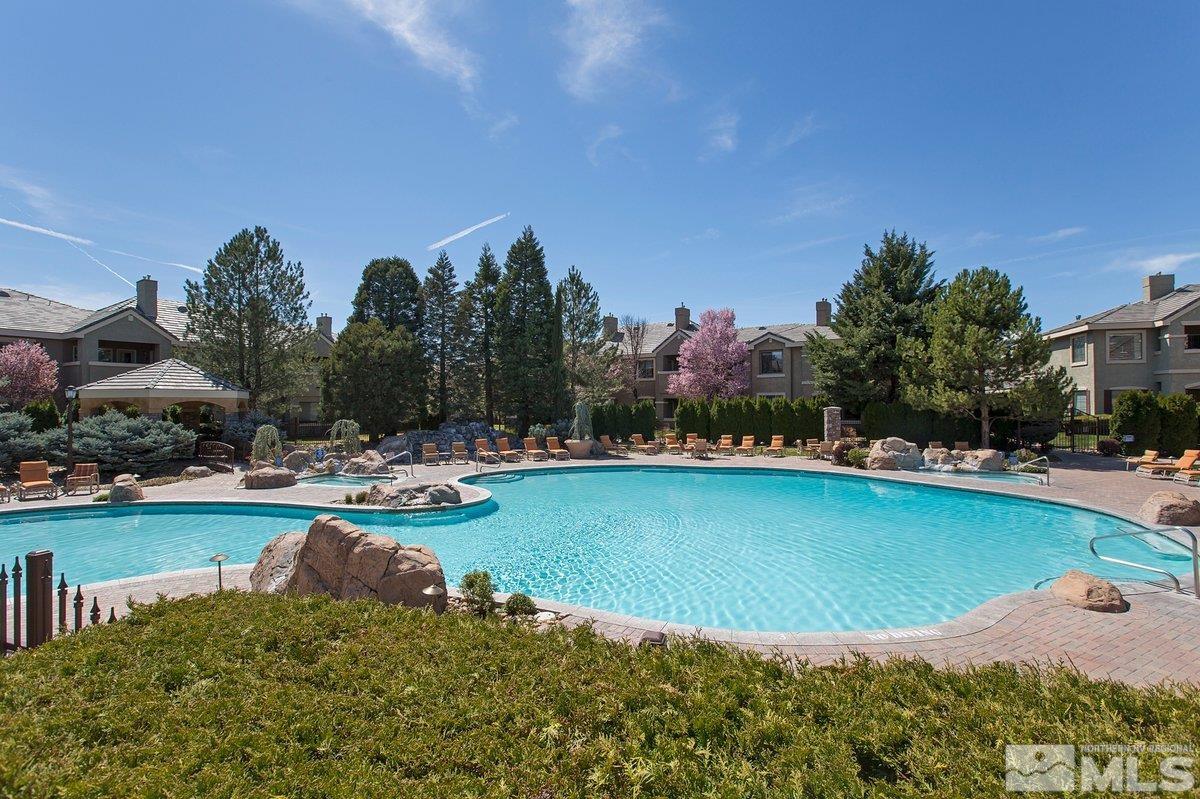Photo #6: 240010110 Listing 