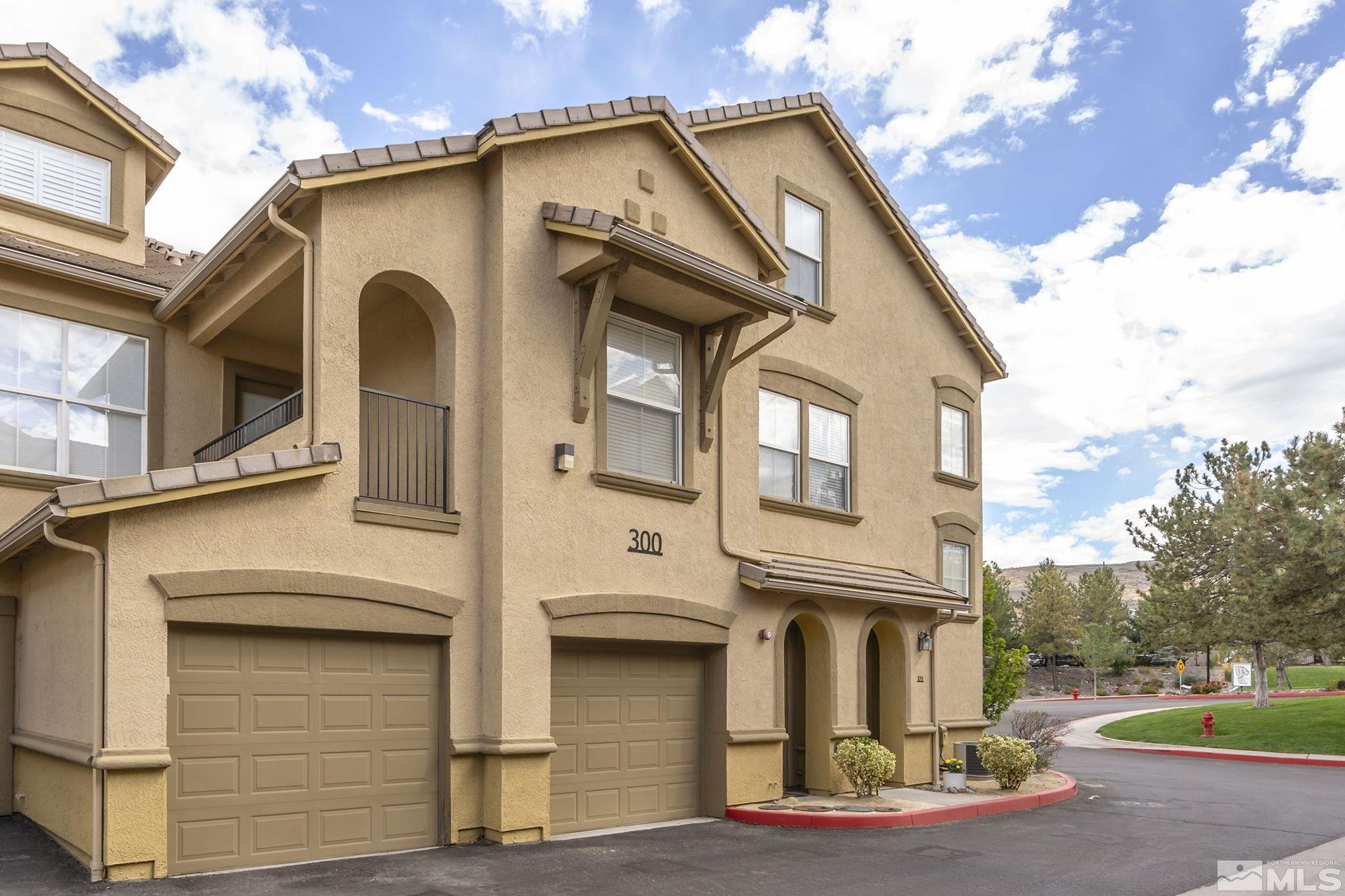 Photo #3: 240010355 Listing 