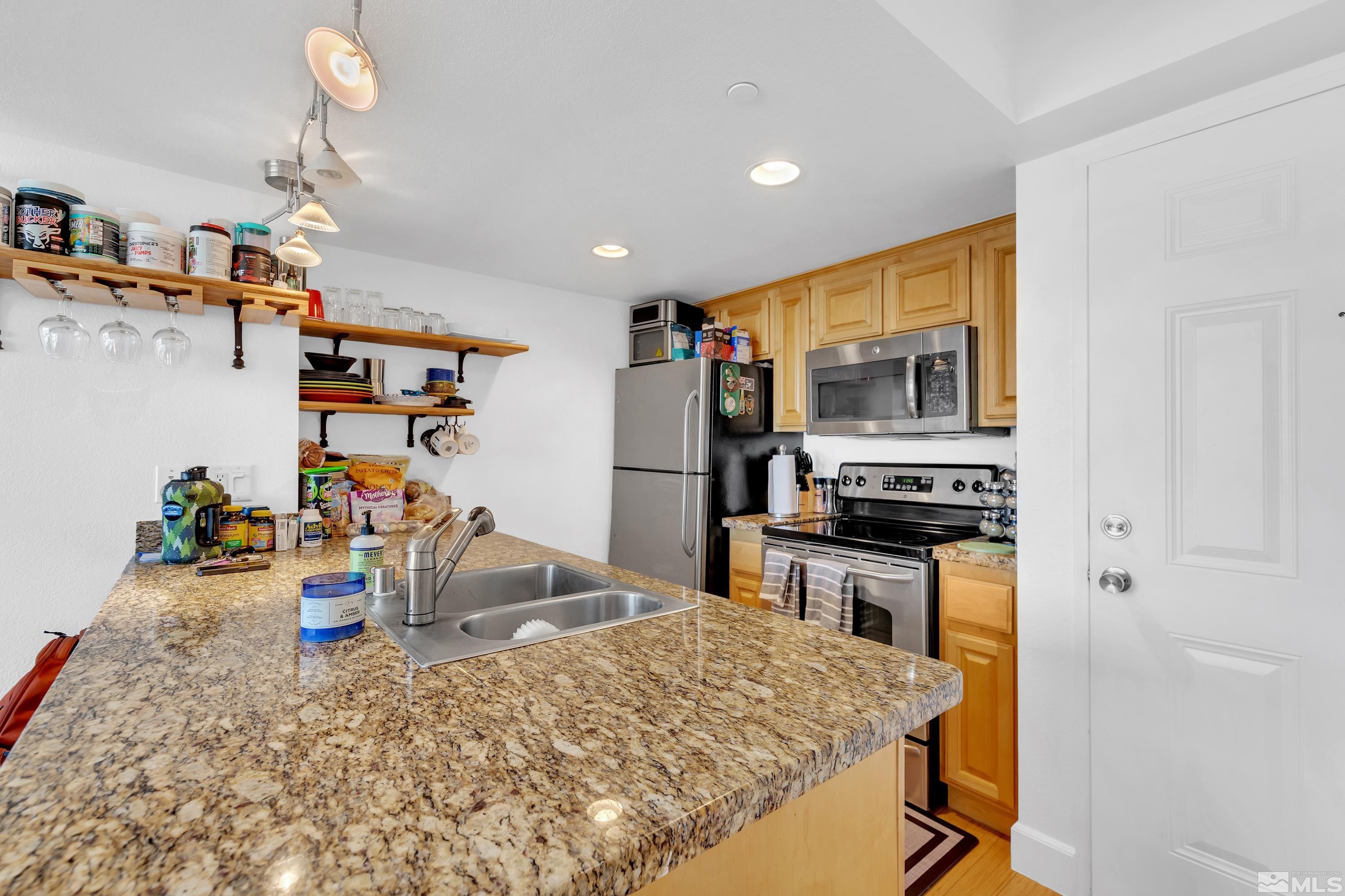 Photo #5: 240010369 Listing 