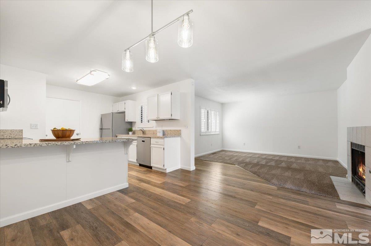 Photo #5: 240010471 Listing 