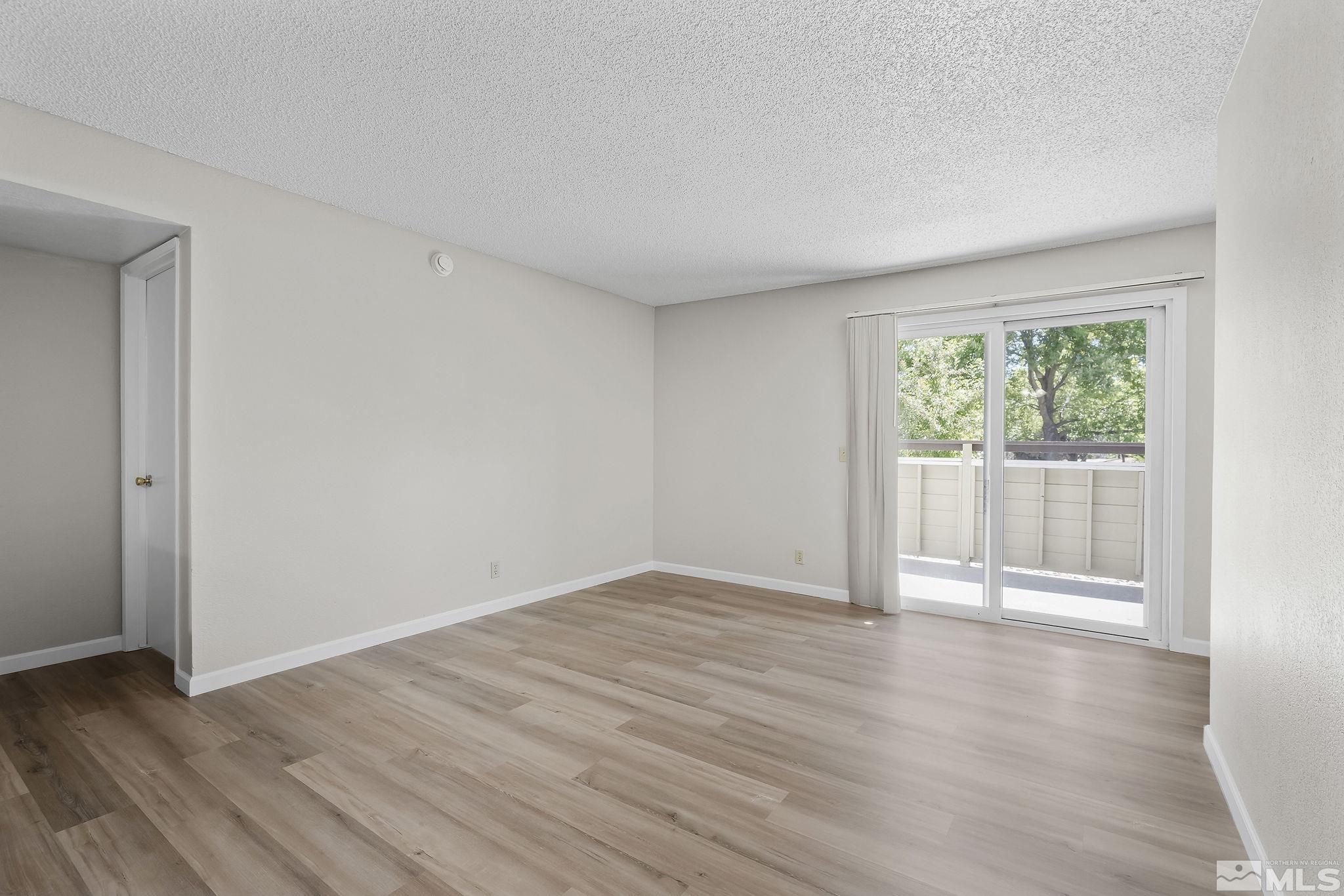 Photo #5: 240010483 Listing 