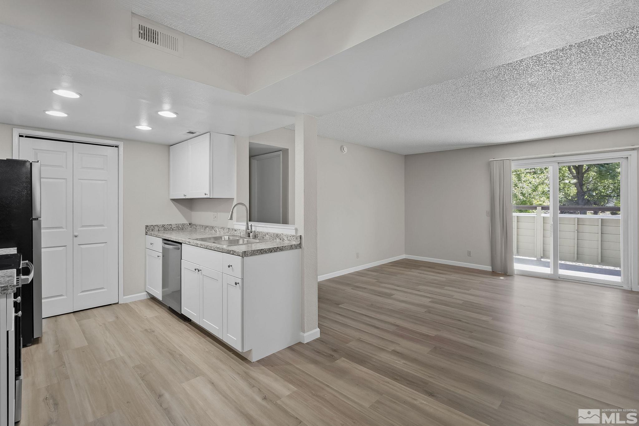 Photo #6: 240010483 Listing 