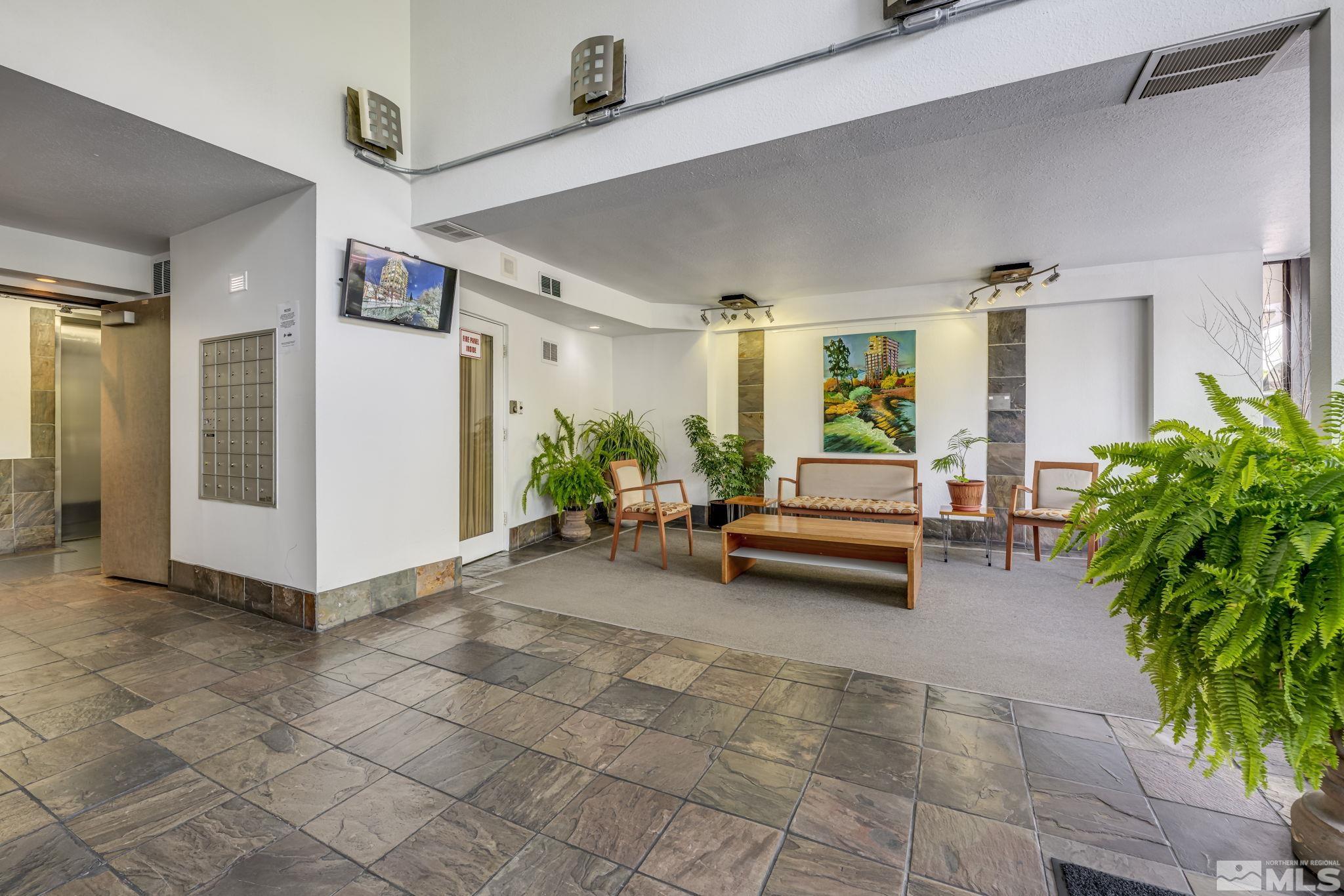 Photo #6: 240010514 Listing 