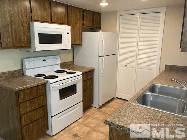 Photo #2: 240010563 Listing 