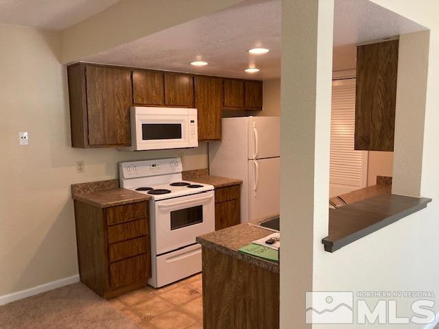 Photo #3: 240010563 Listing 
