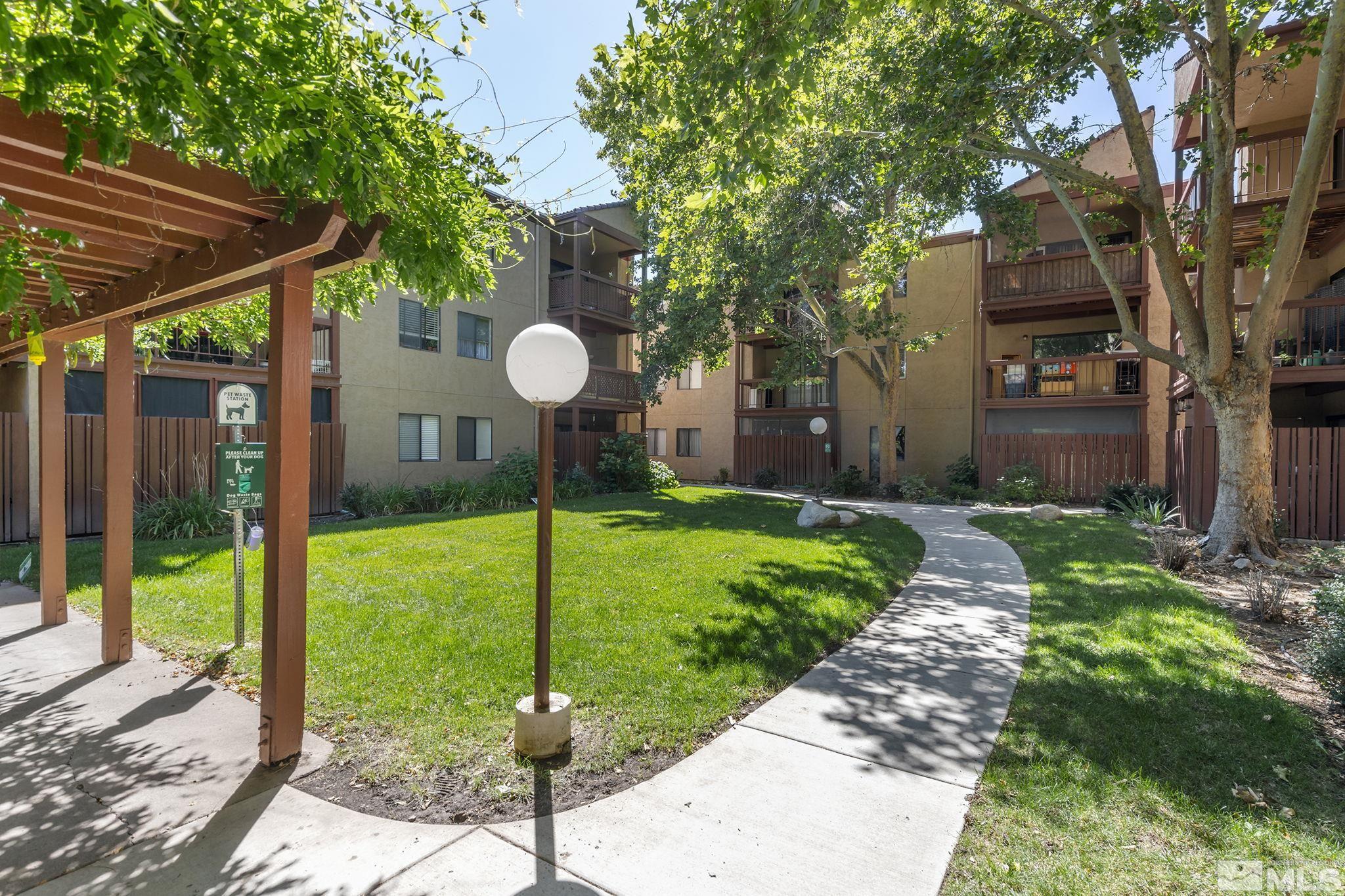 Photo #4: 240010798 Listing 