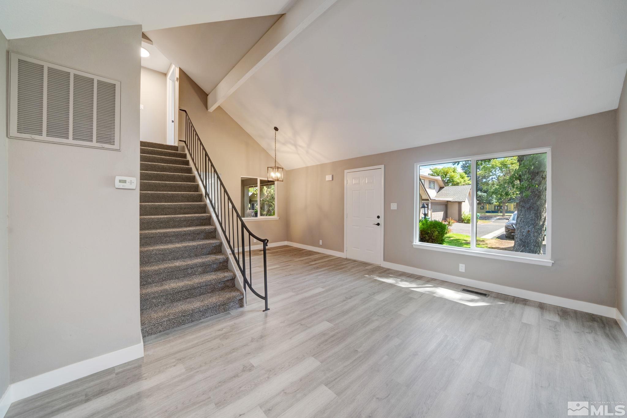 Photo #5: 240010826 Listing 