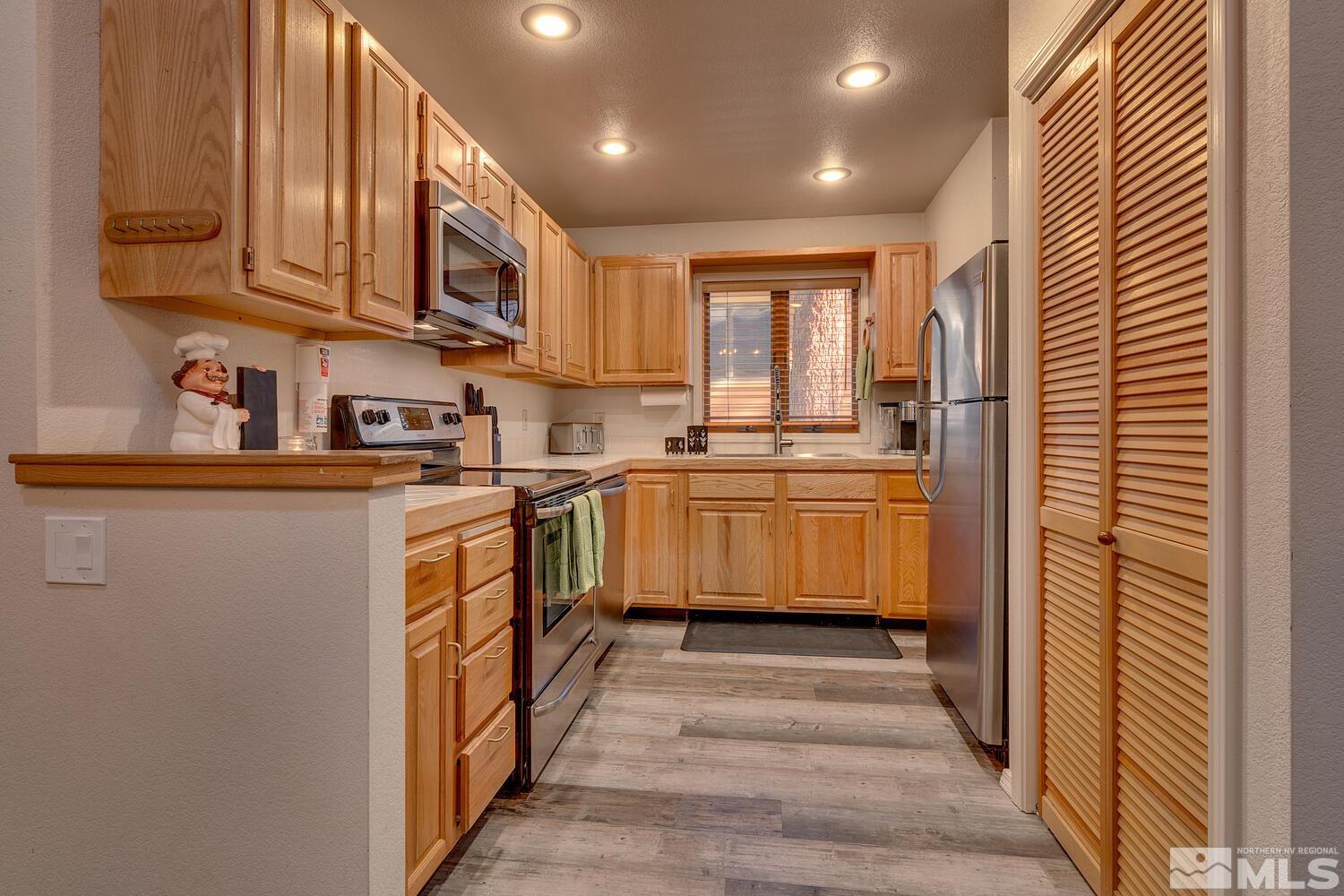 Photo #15: 240010849 Listing: Photo #15