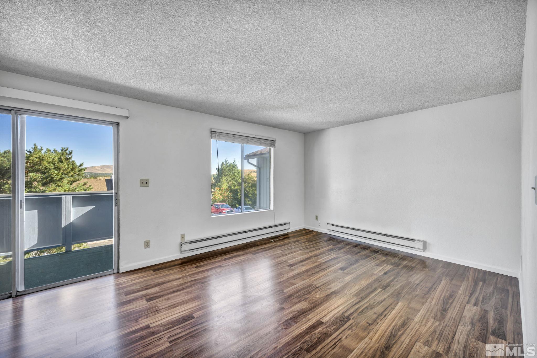 Photo #3: 240010904 Listing 