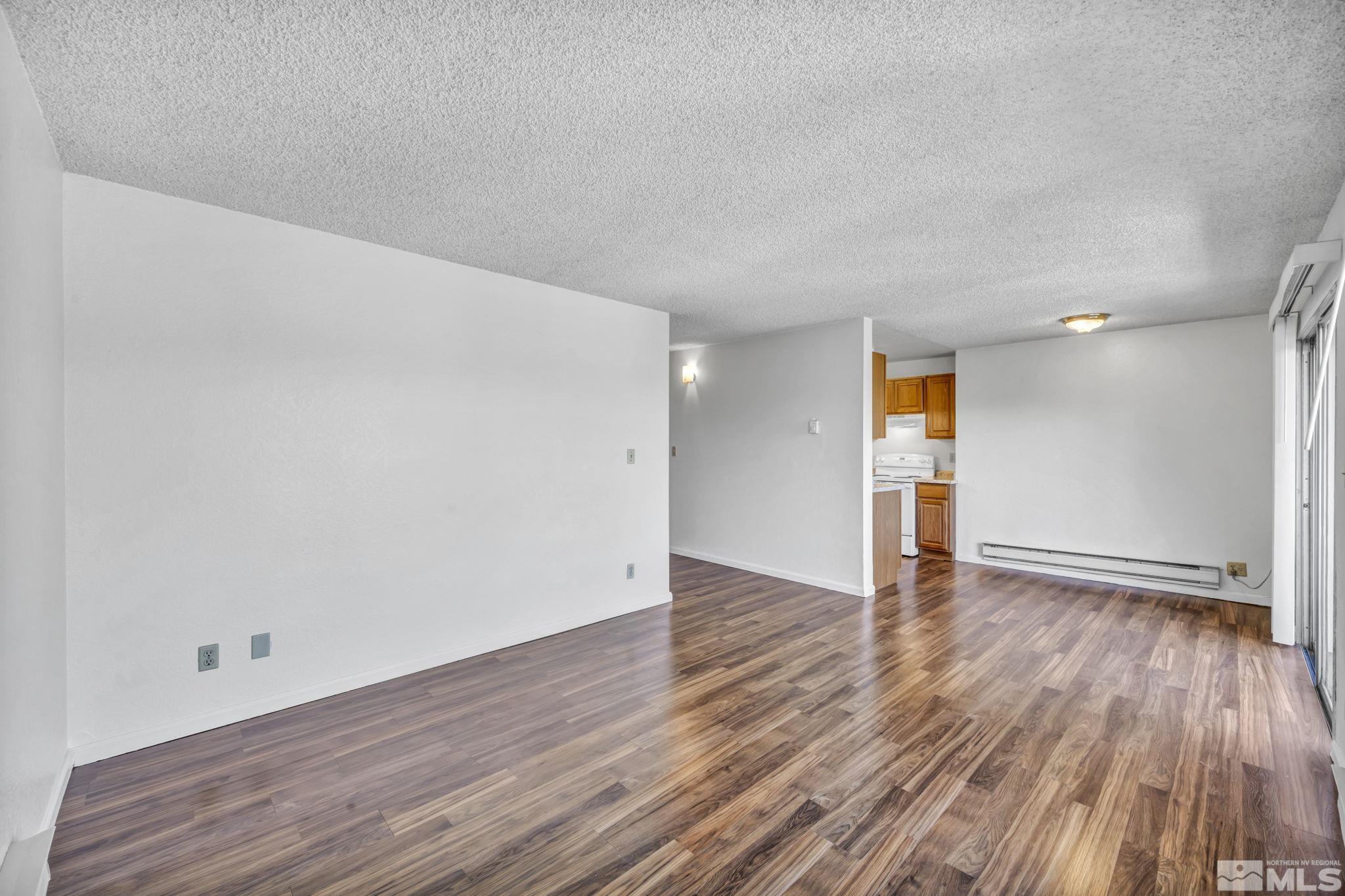 Photo #28: 240010904 Listing: Photo #28