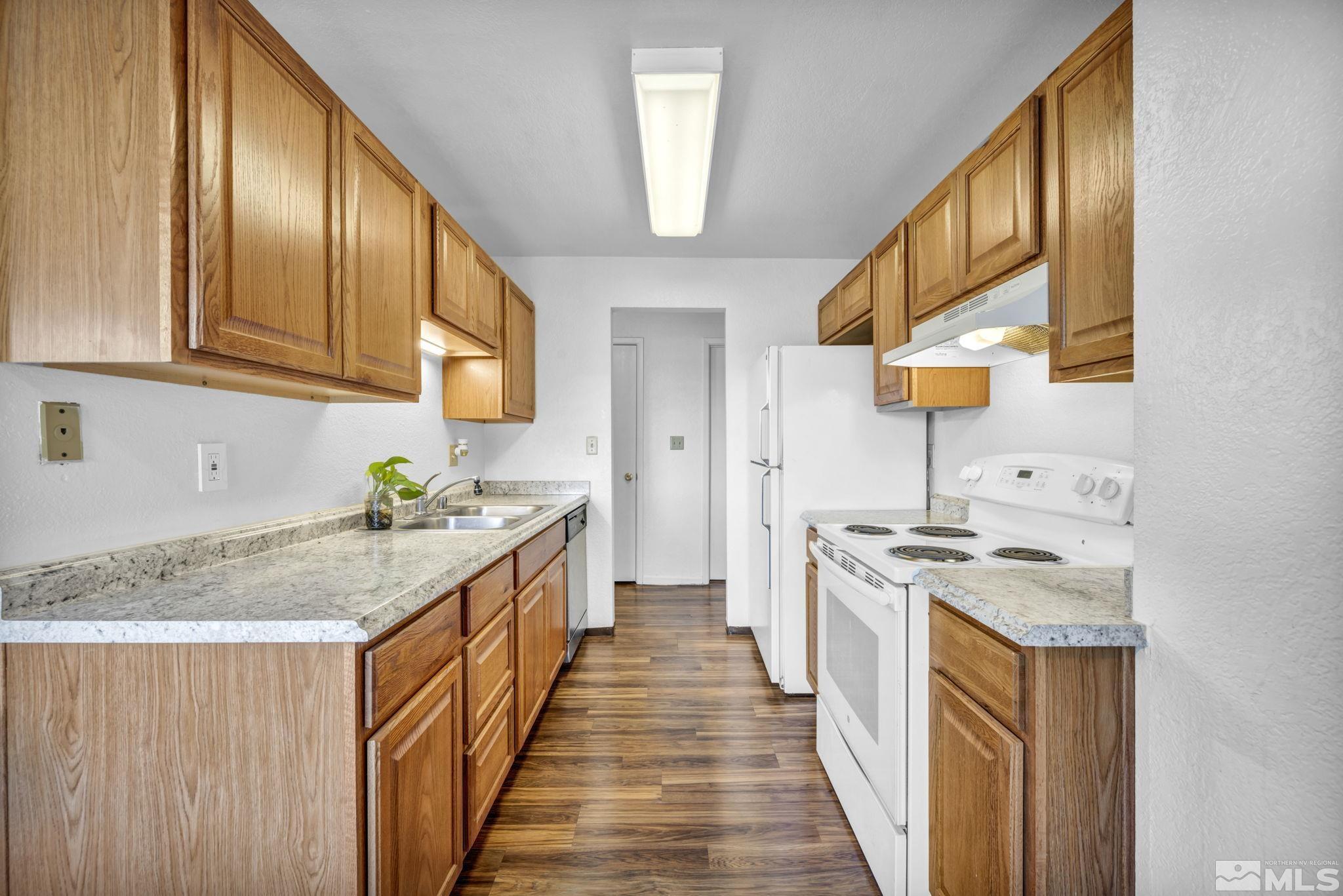 Photo #31: 240010904 Listing: Photo #31