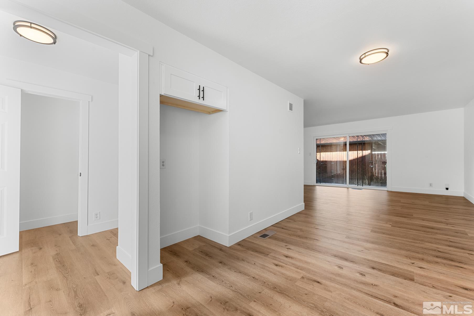 Photo #6: 240010920 Listing 
