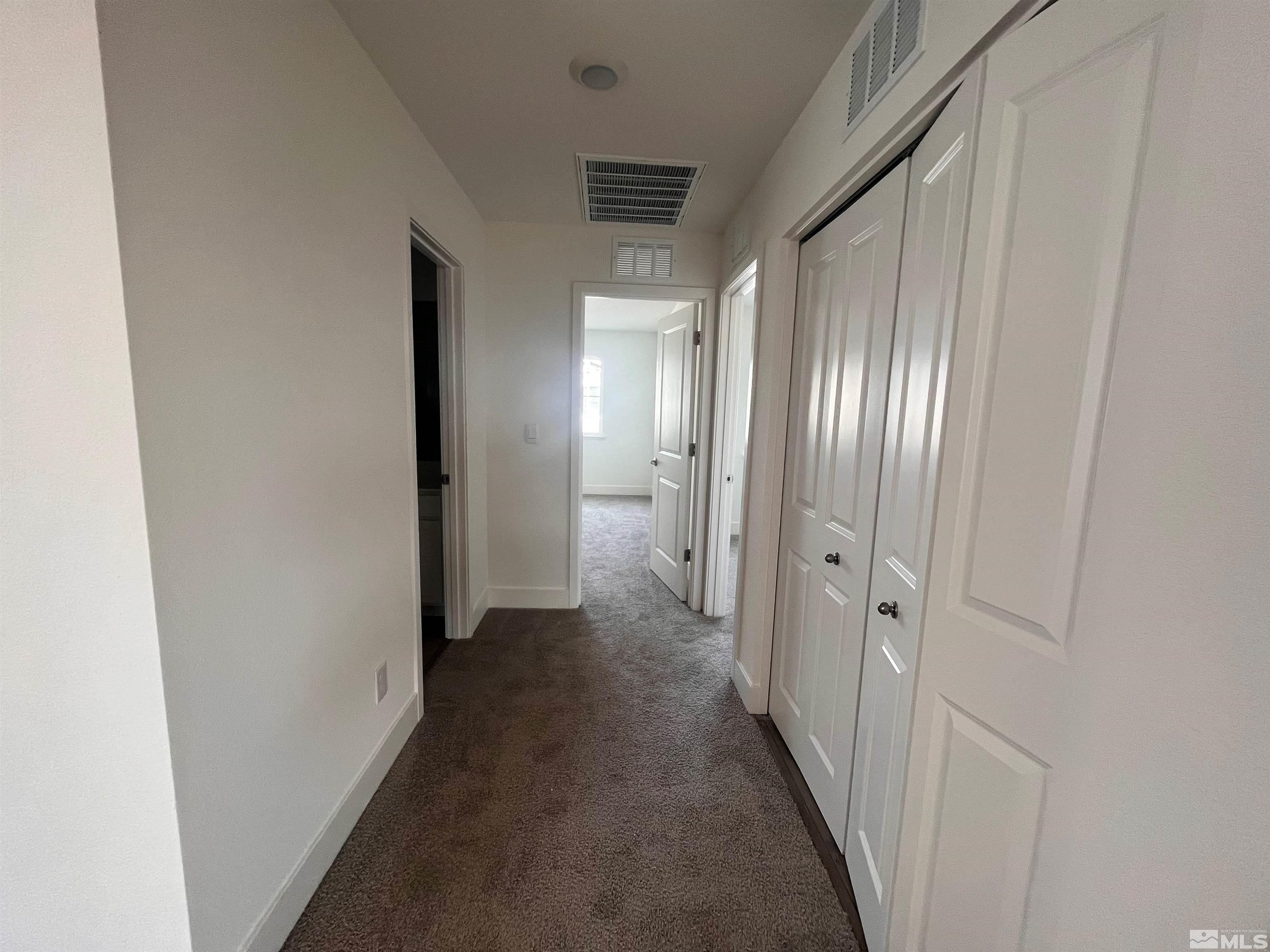 Photo #5: 240010948 Listing 