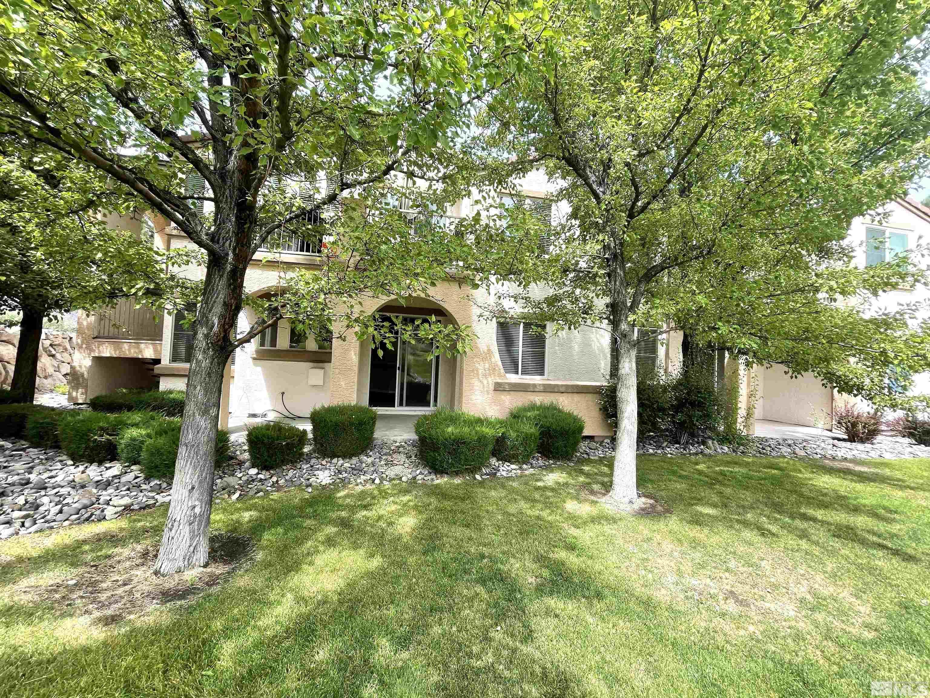 Photo #2: 240010979 Listing 