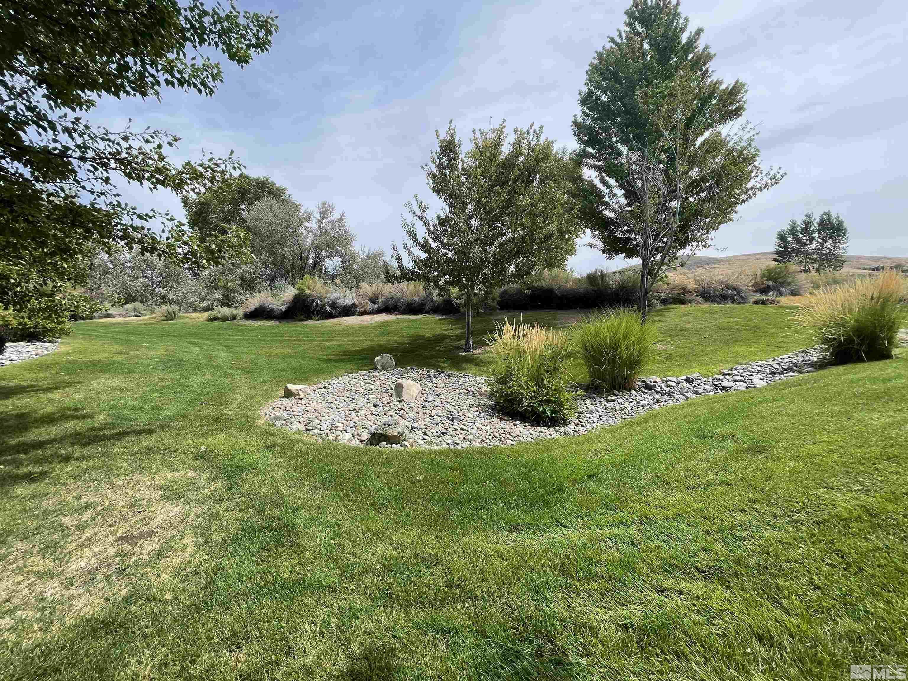 Photo #5: 240010979 Listing 