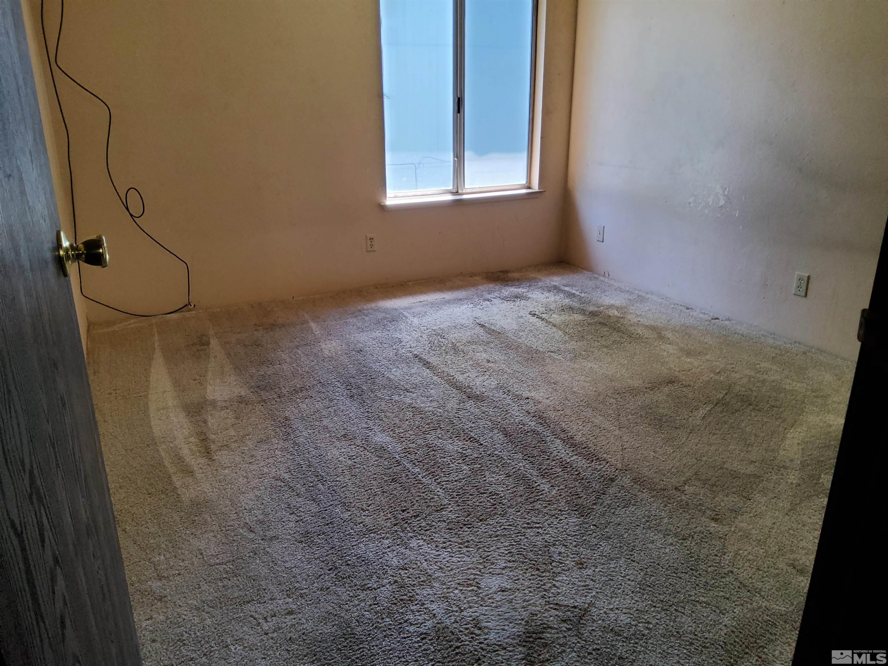 Photo #6: 240011025 Listing 
