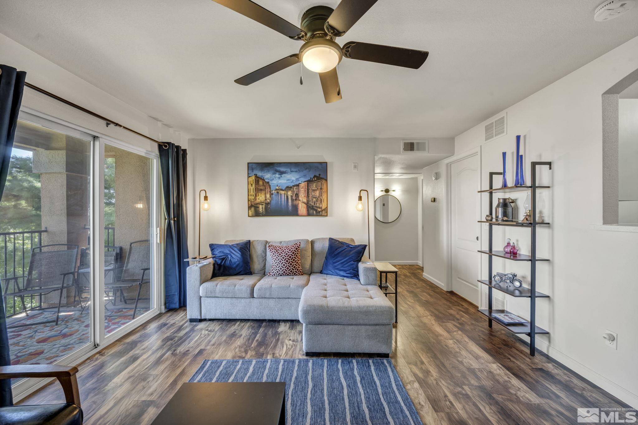 Photo #2: 240011066 Listing 