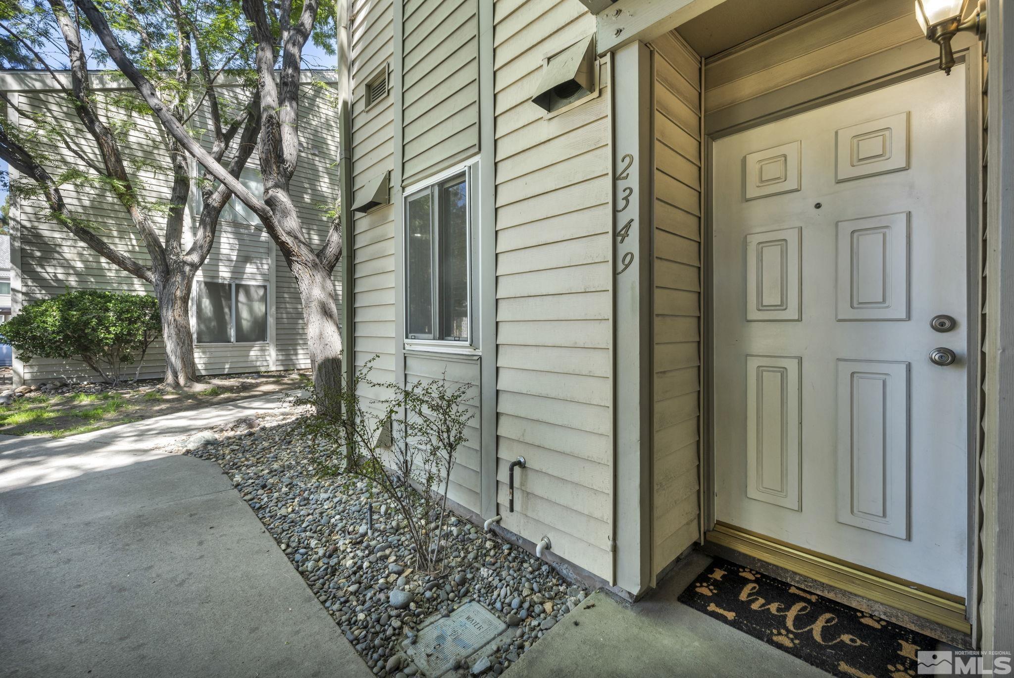 Photo #2: 240011080 Listing 