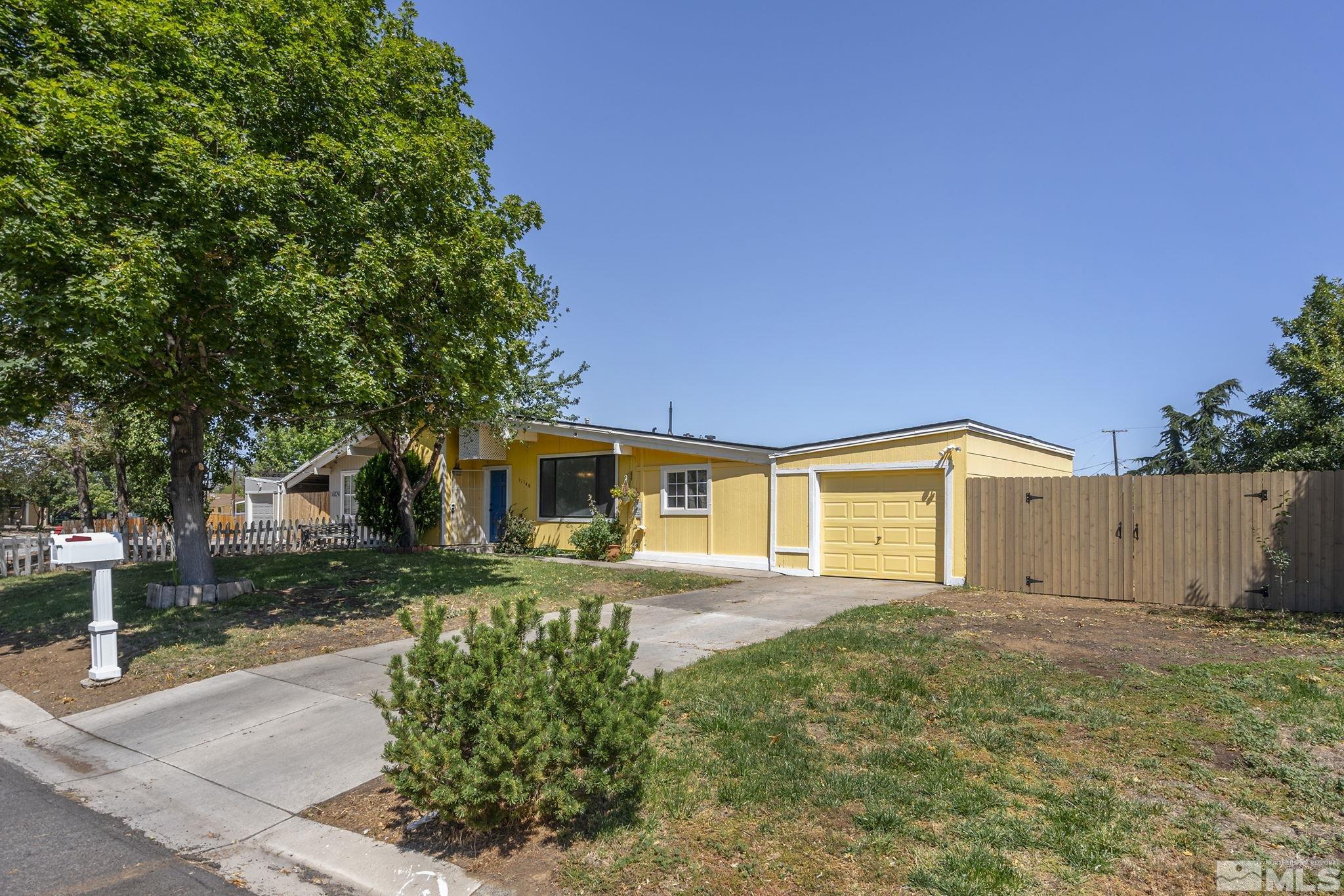 Photo #2: 240011142 Listing 