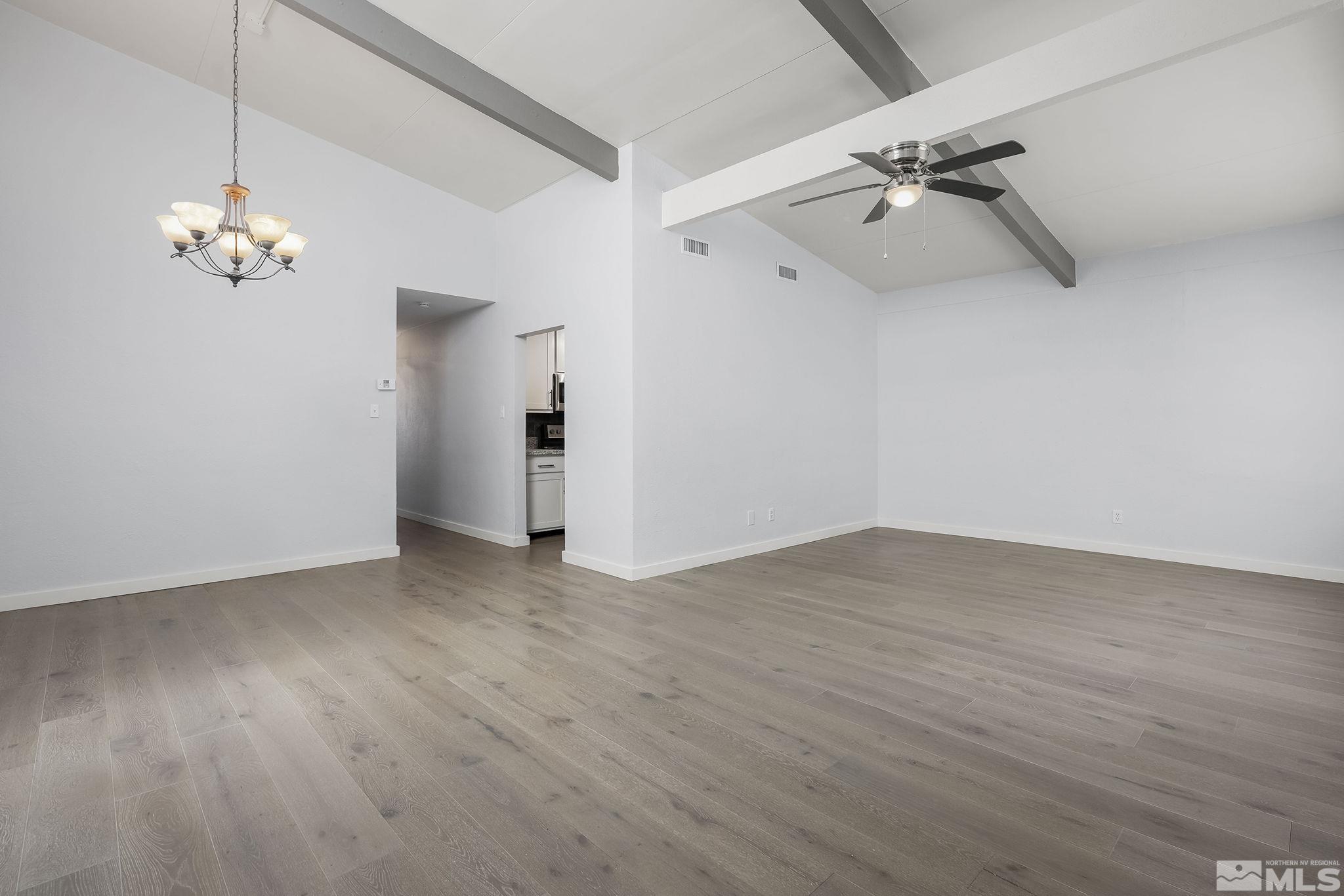 Photo #3: 240011142 Listing 