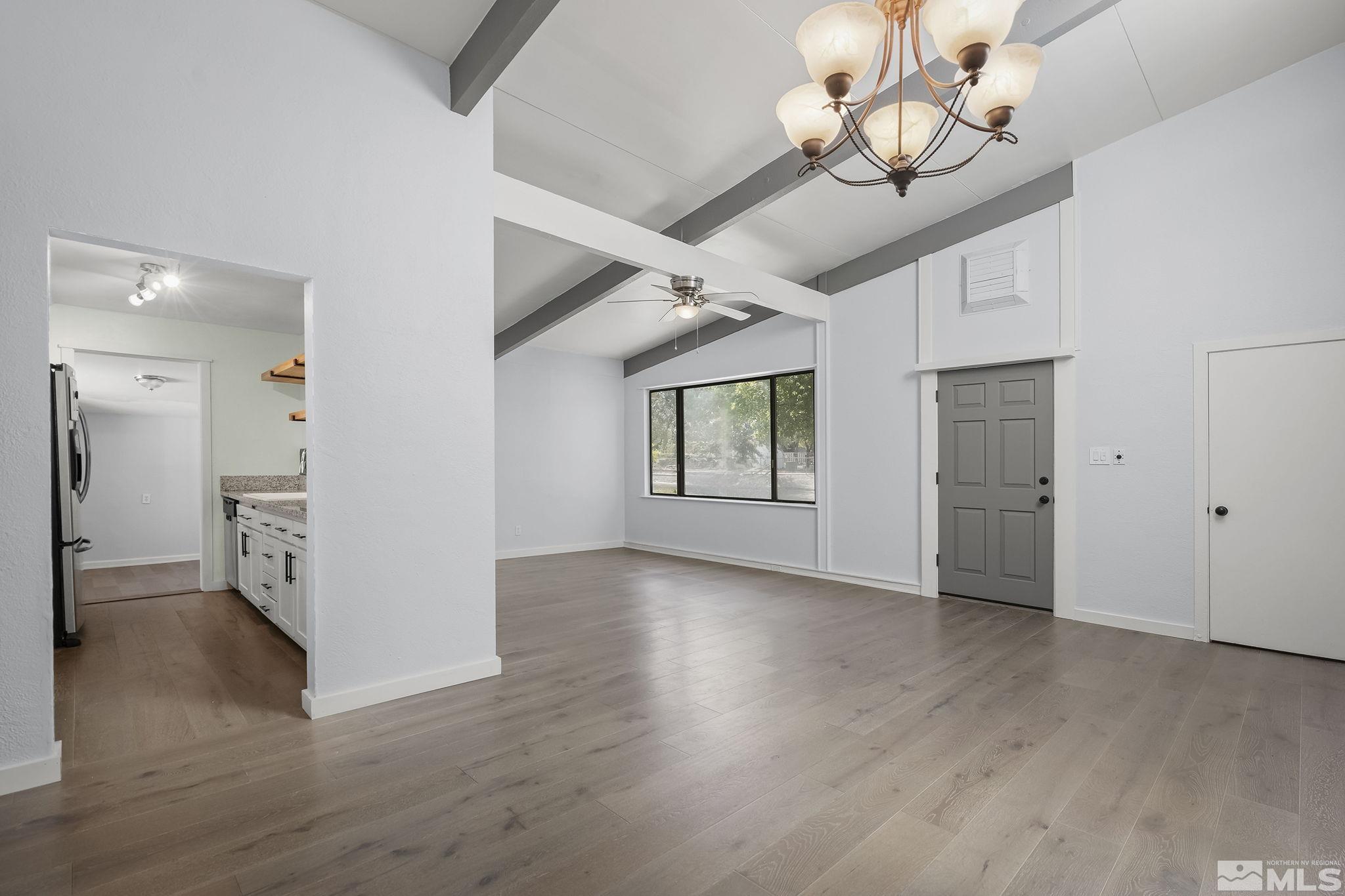 Photo #6: 240011142 Listing 