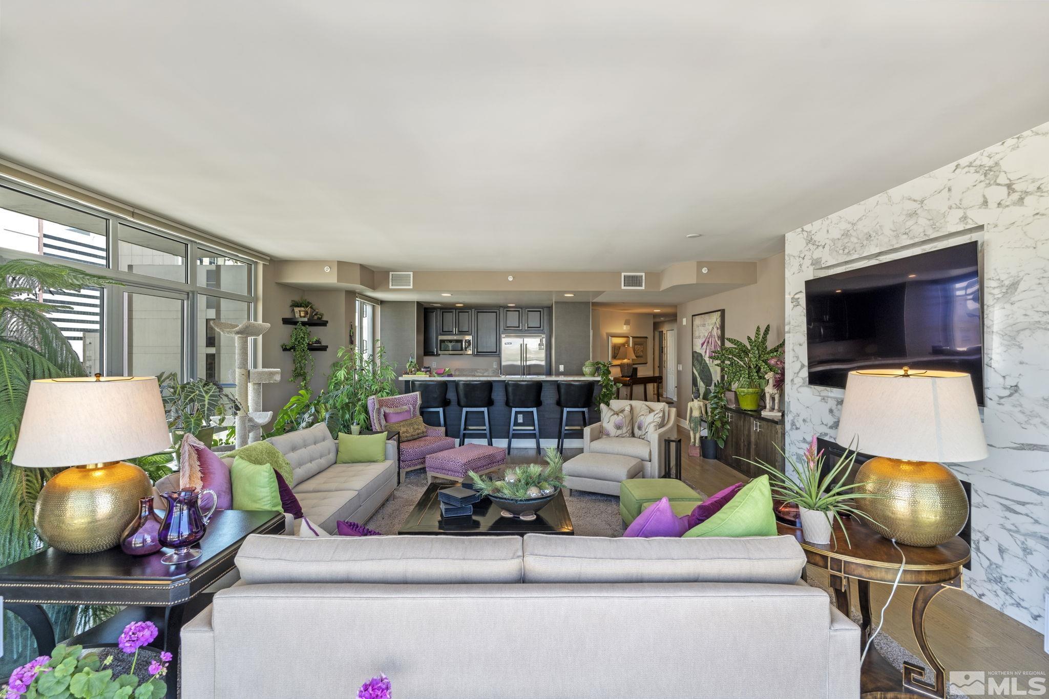 Photo #3: 240011185 Listing 