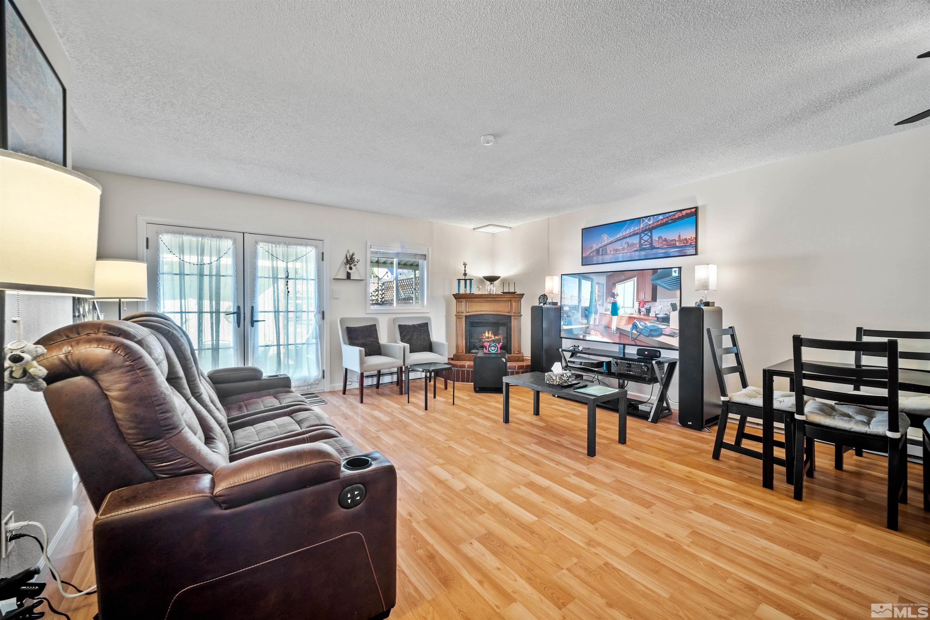Photo #4: 240011318 Listing 