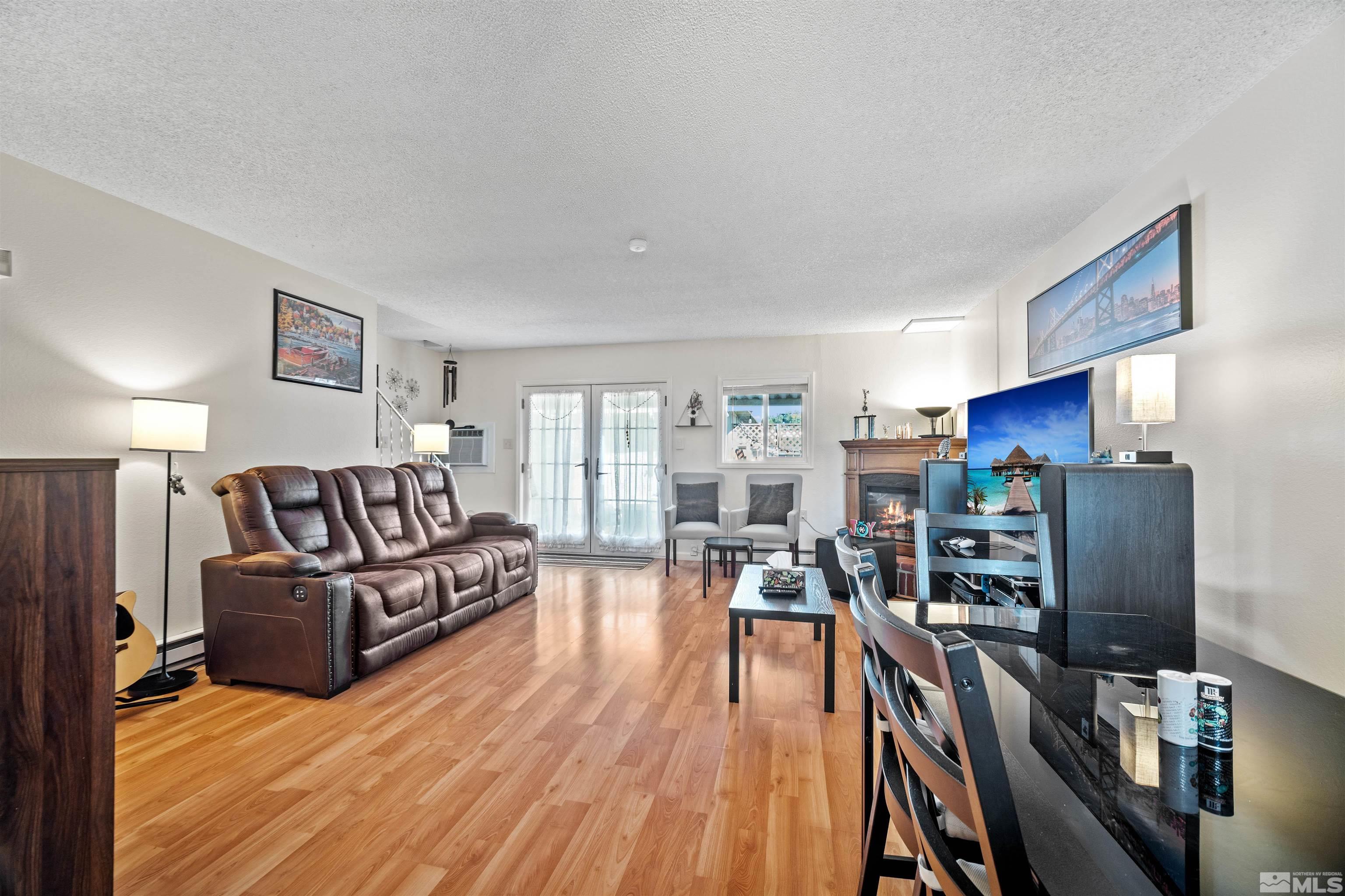 Photo #6: 240011318 Listing 