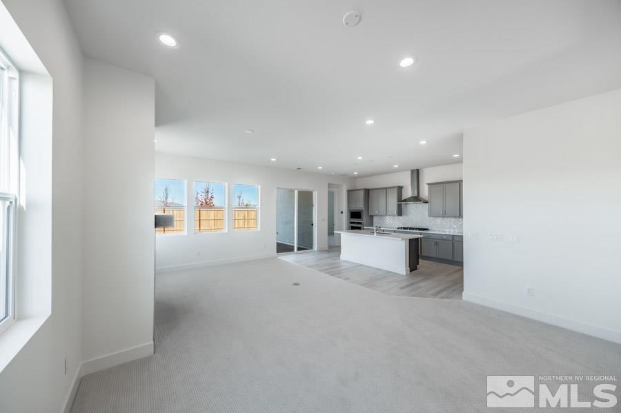 Photo #3: 240011378 Listing 