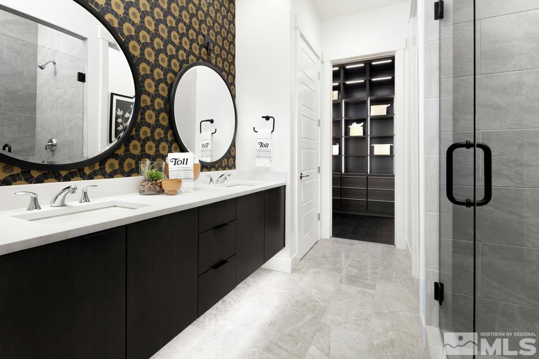 Photo #2: 240011455 Listing 