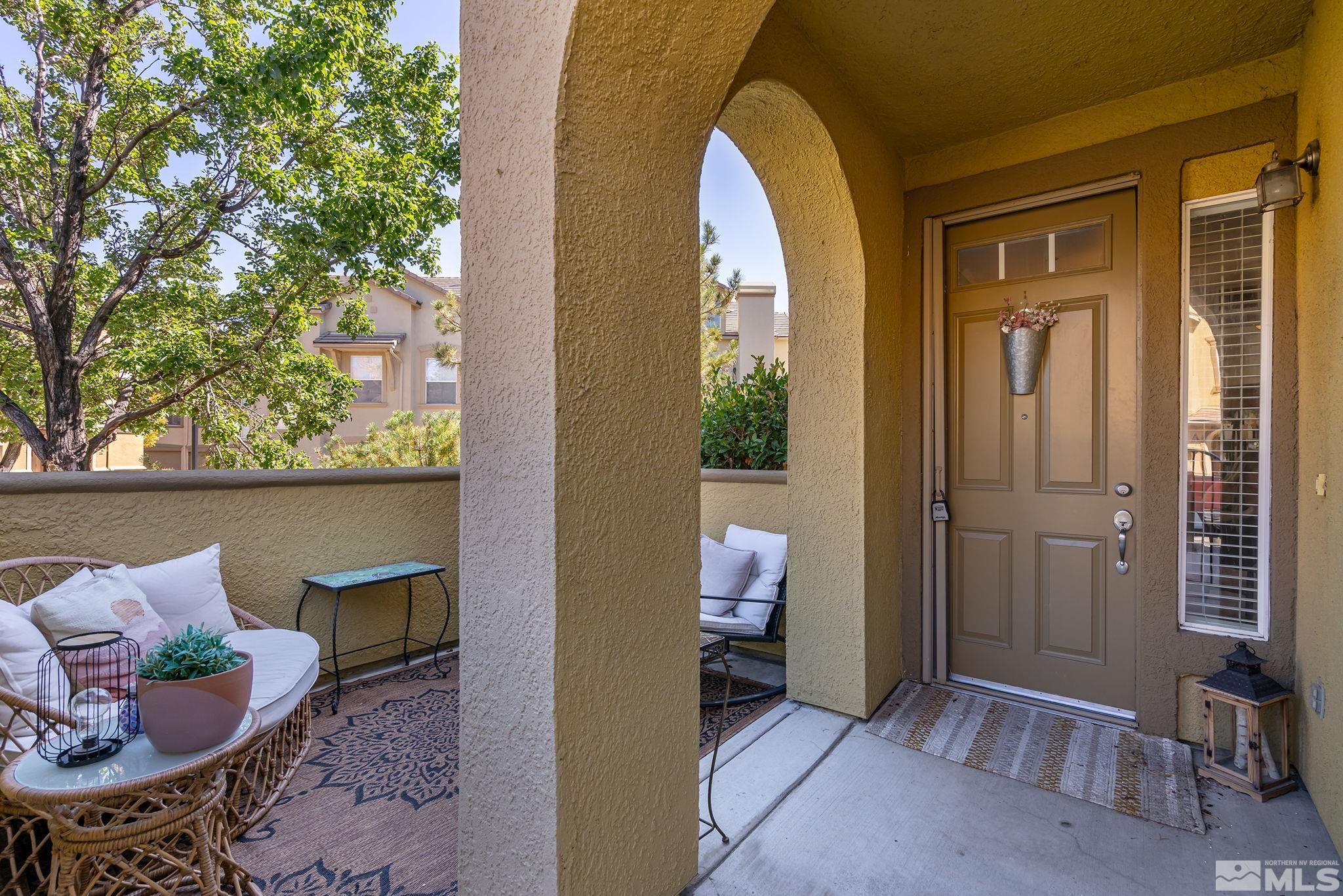 Photo #2: 240011777 Listing 