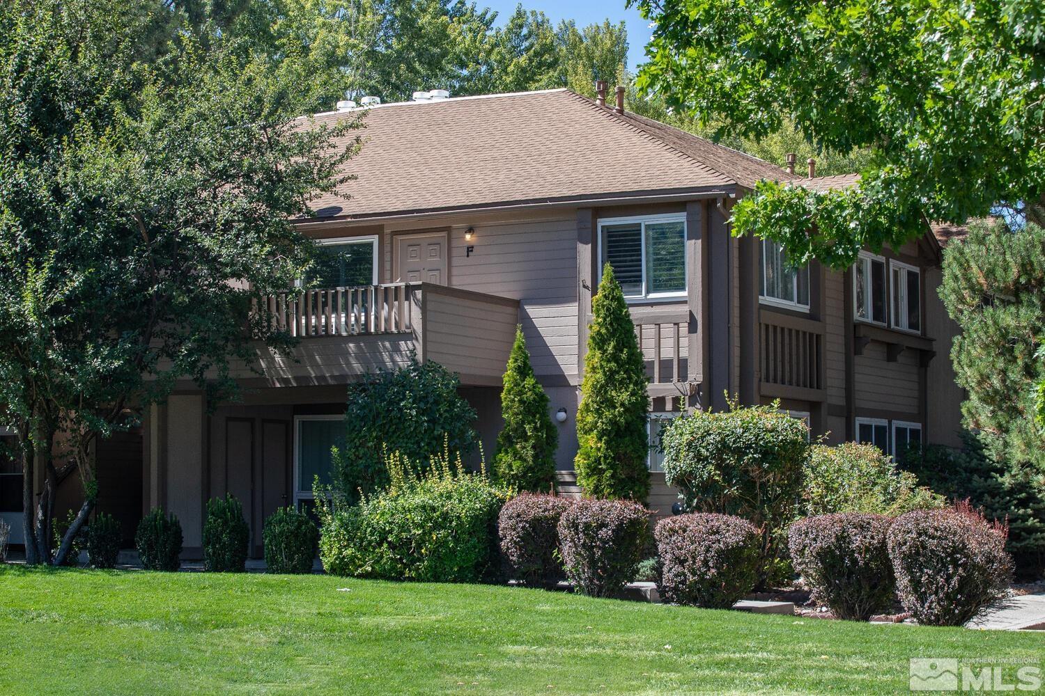 Photo #2: 240011810 Listing 