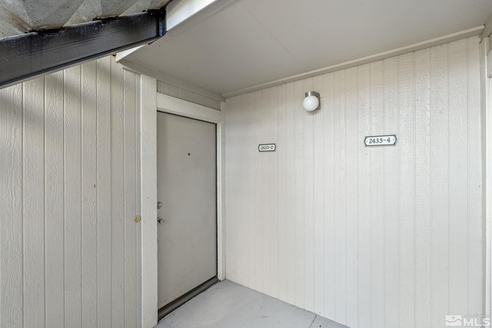 Photo #2: 240011984 Listing 