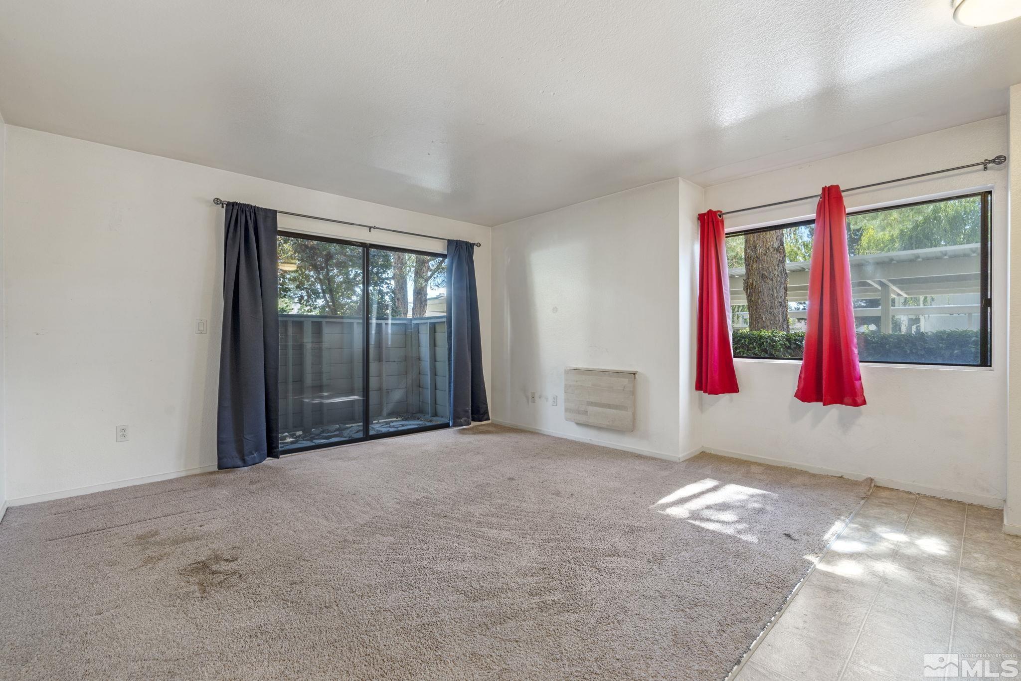Photo #4: 240011984 Listing 