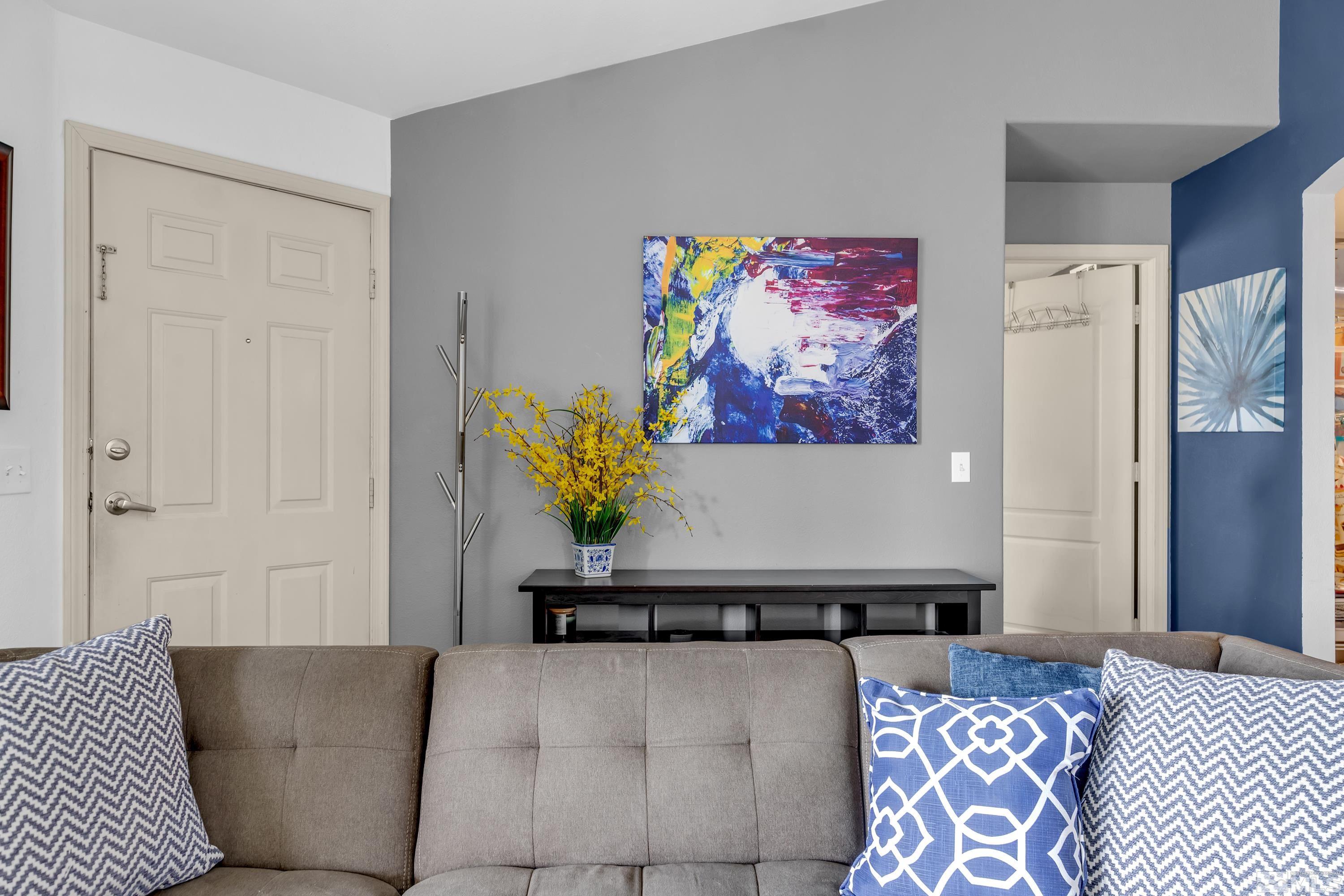 Photo #4: 240012047 Listing 