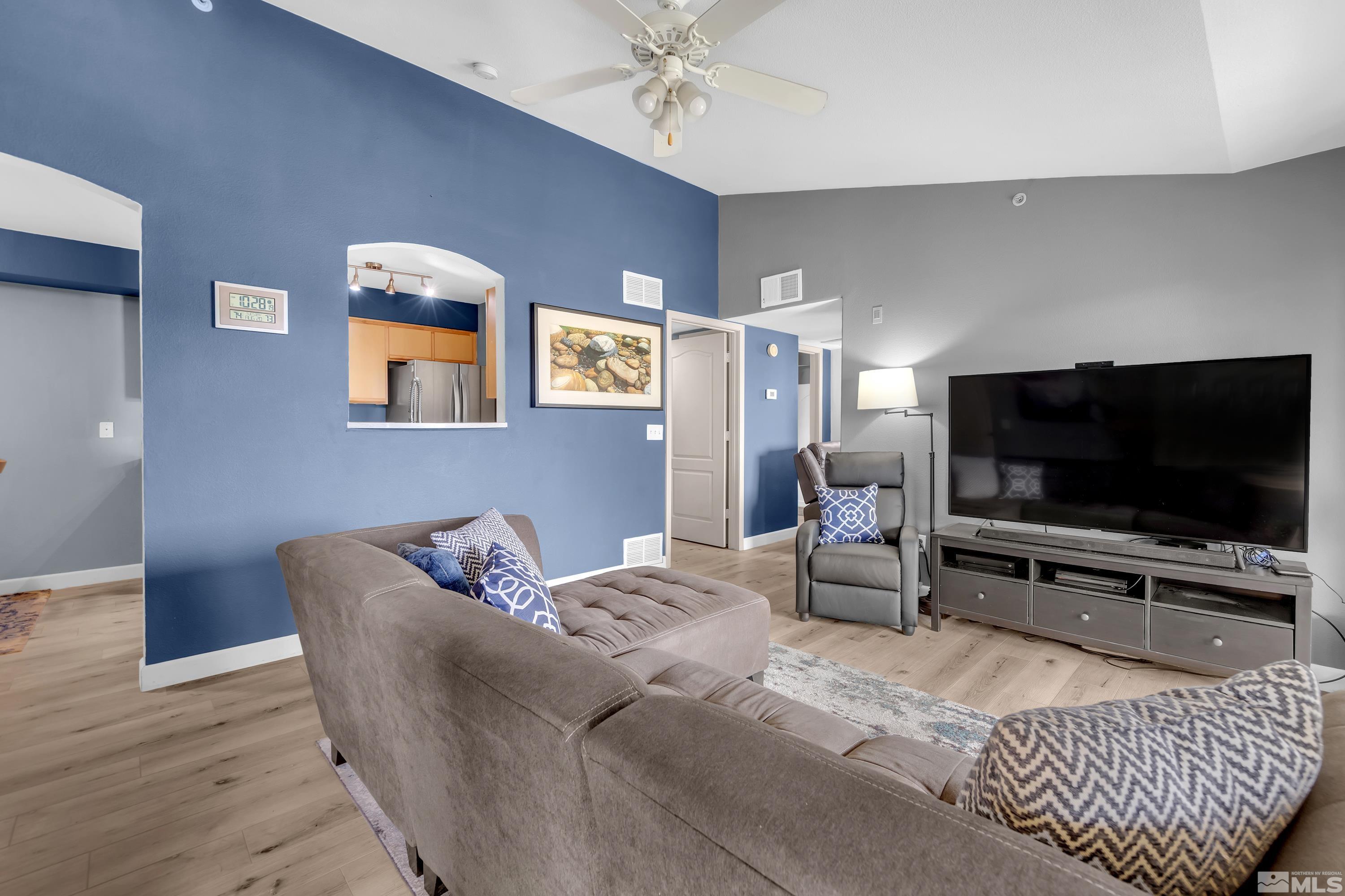 Photo #6: 240012047 Listing 