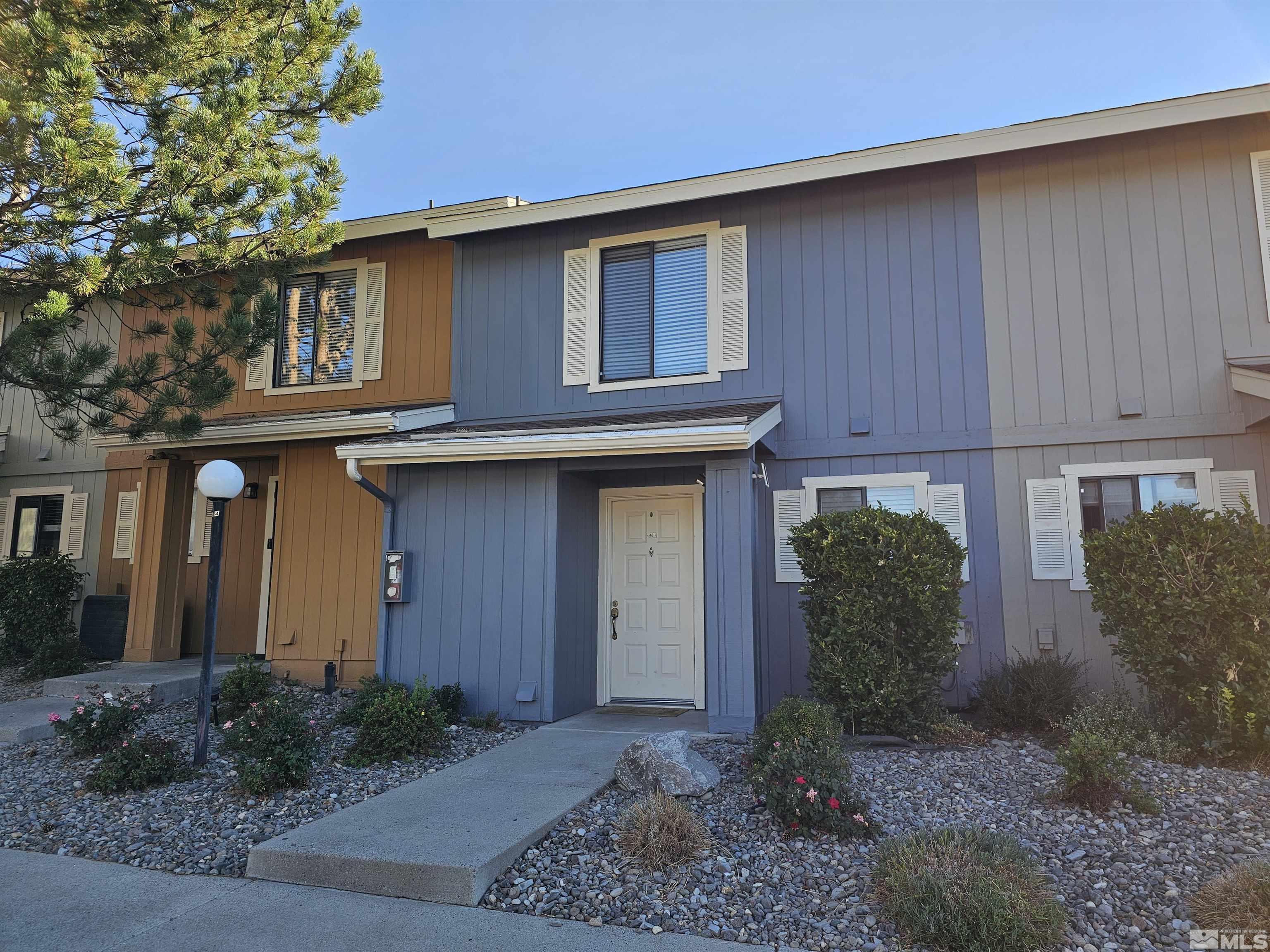 Photo #2: 240012115 Listing 