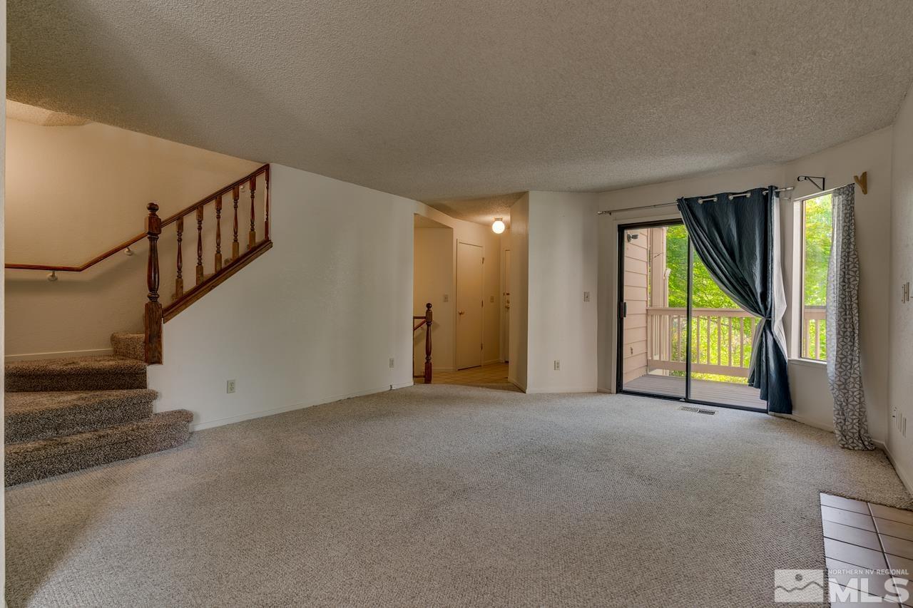 Photo #6: 240012155 Listing 
