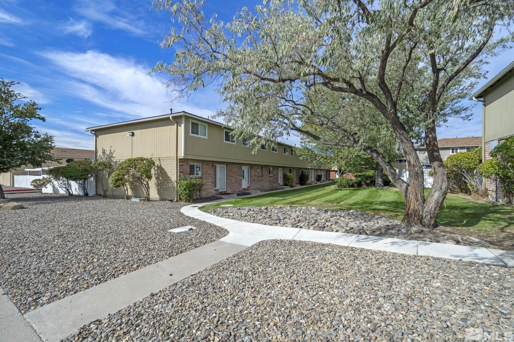 Photo #3: 240012161 Listing 