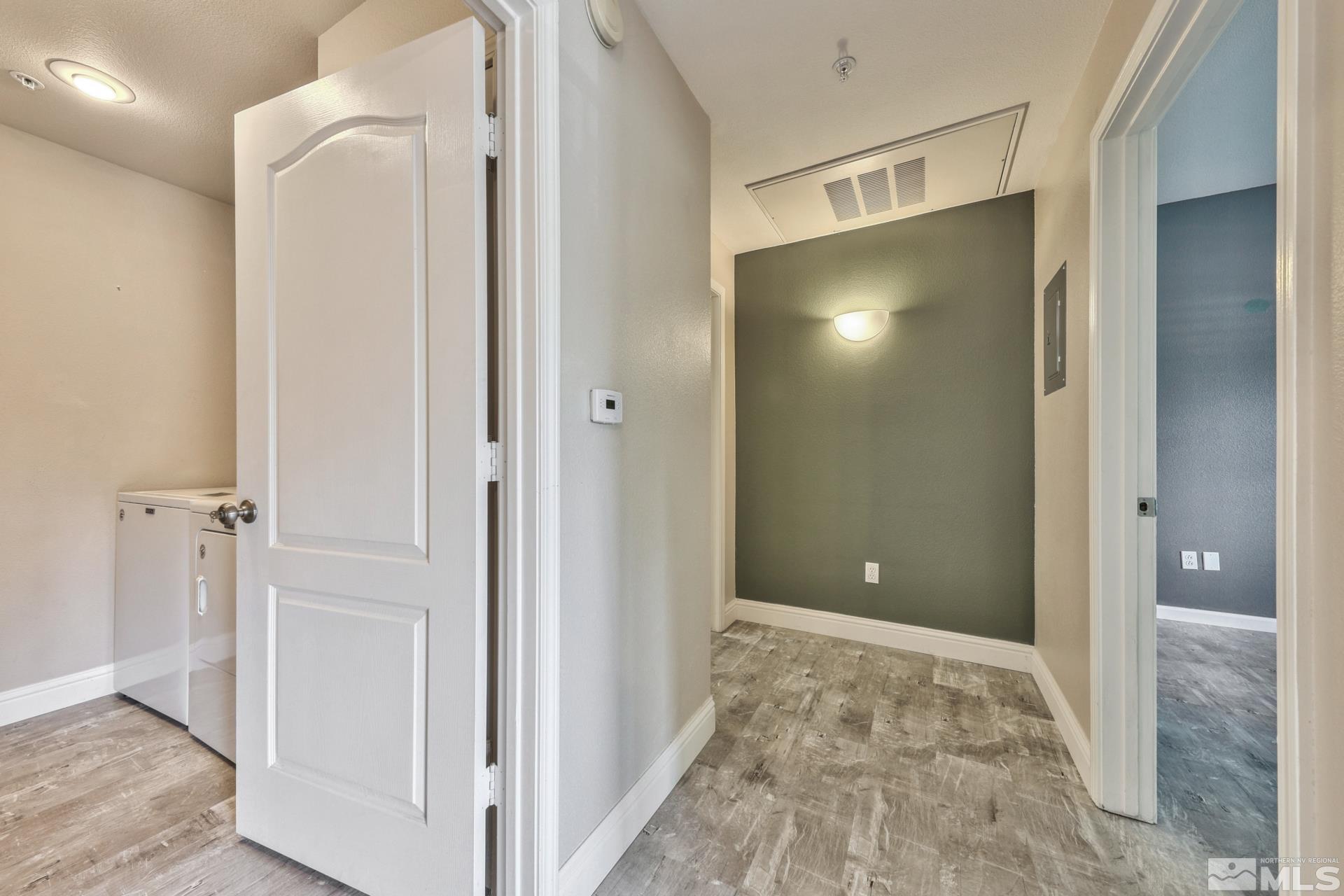 Photo #5: 240012189 Listing 