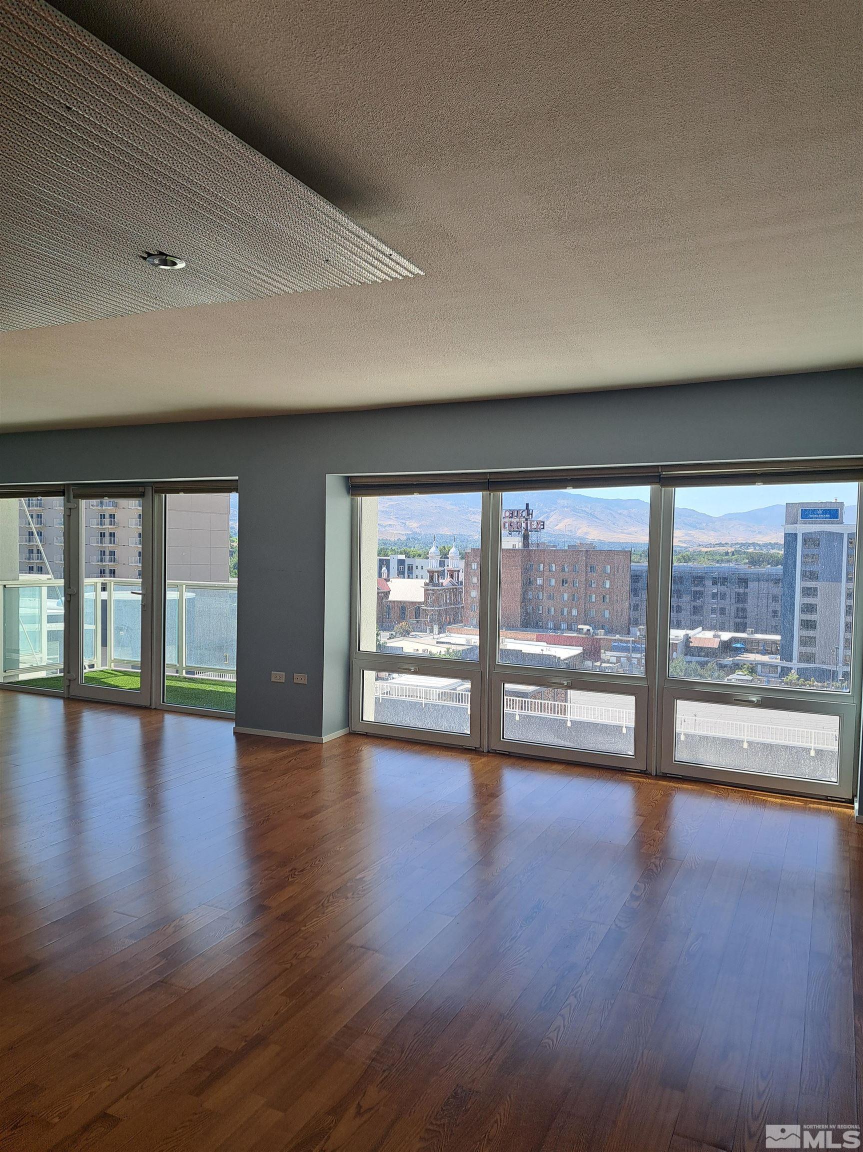 Photo #6: 240012301 Listing 