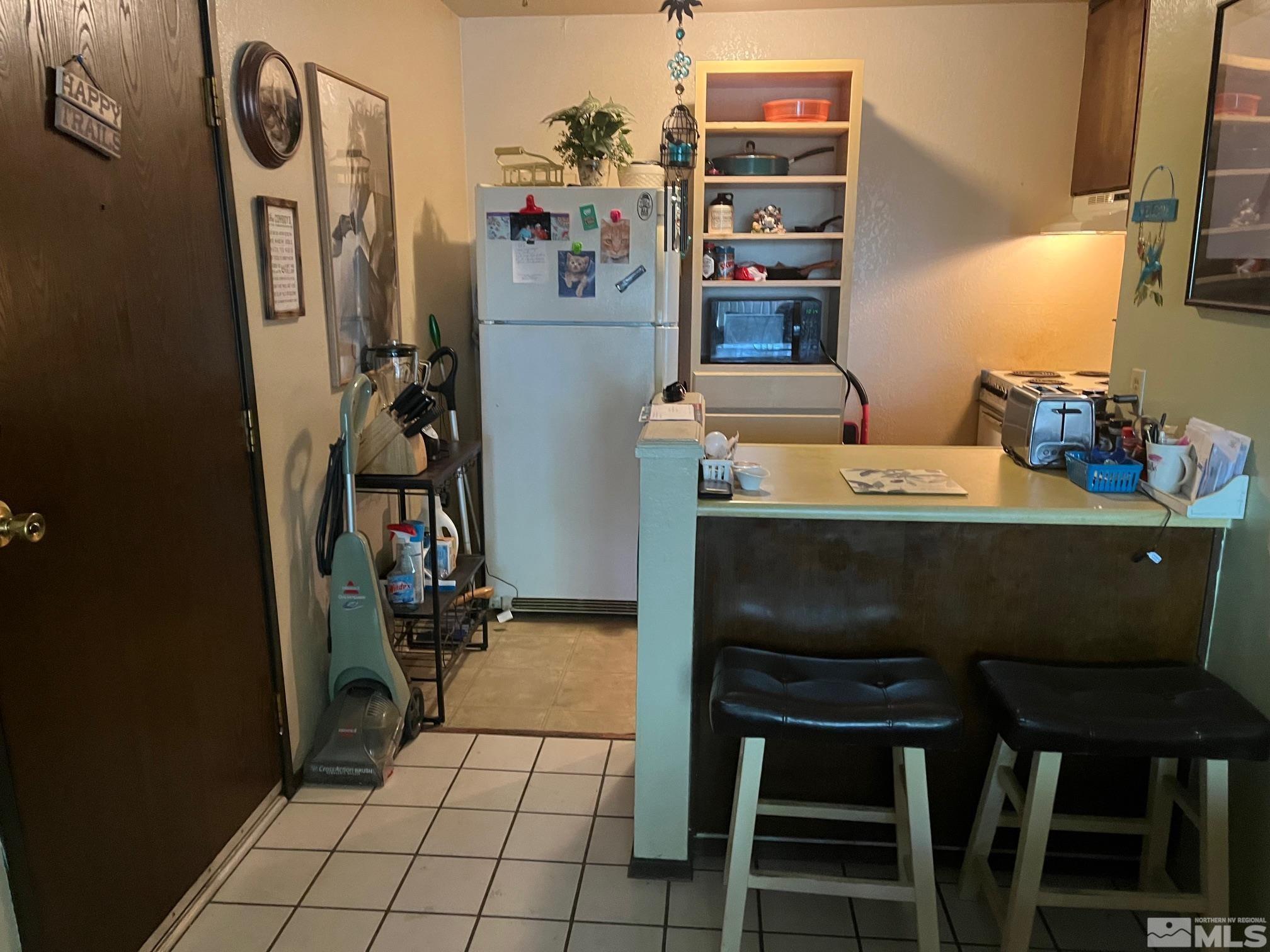 Photo #3: 240012323 Listing 