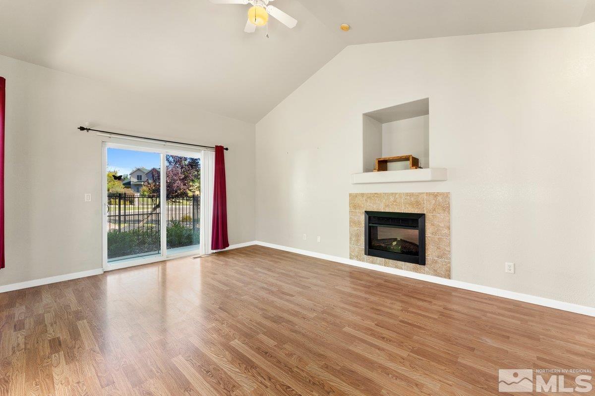 Photo #2: 240012391 Listing 