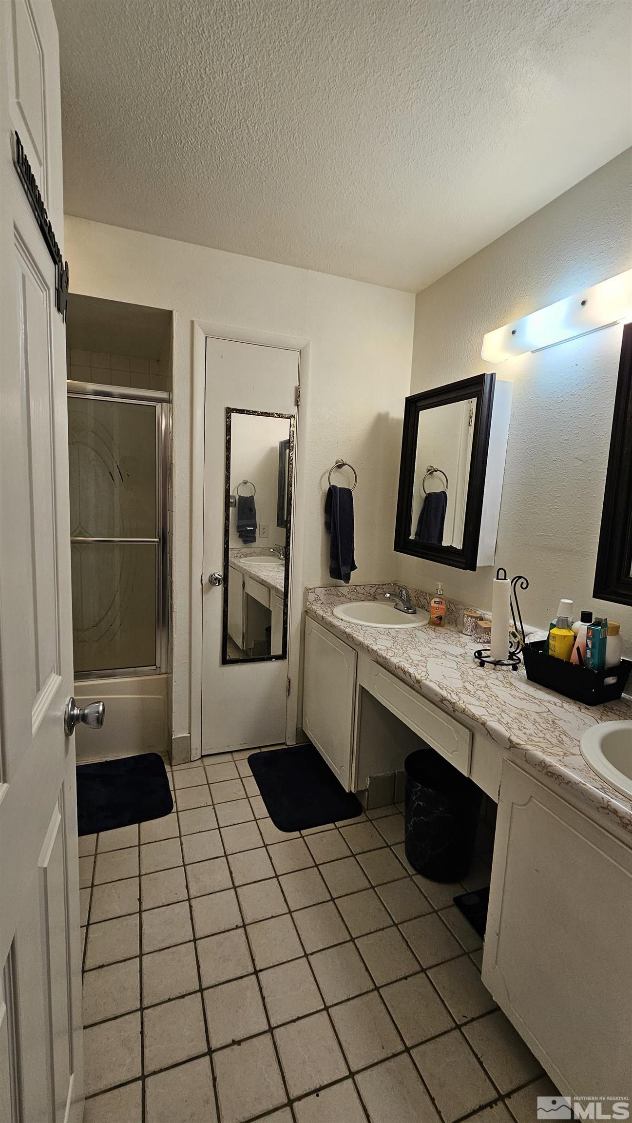 Photo #15: 240012403 Listing: Photo #15