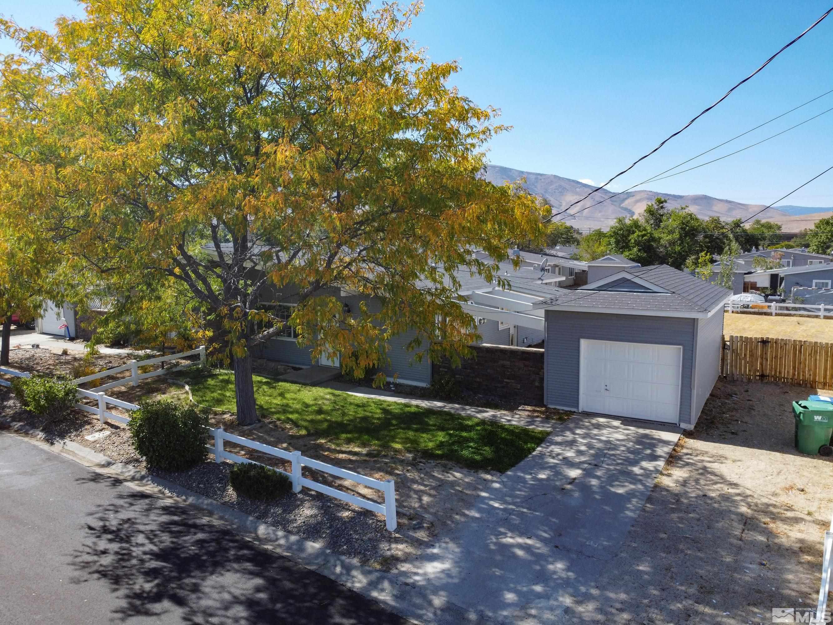 Photo #3: 240012487 Listing 