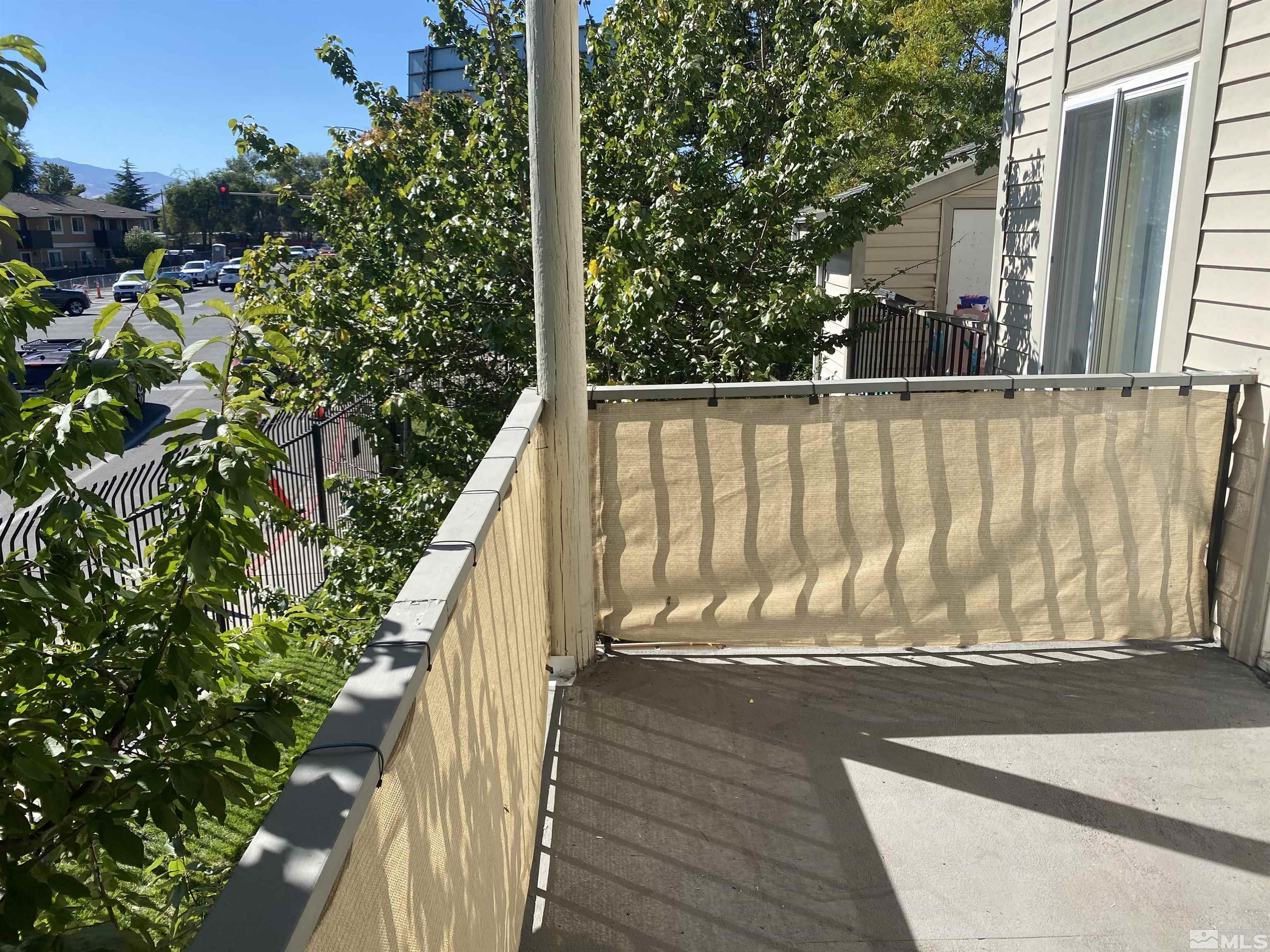 Photo #3: 240012556 Listing 